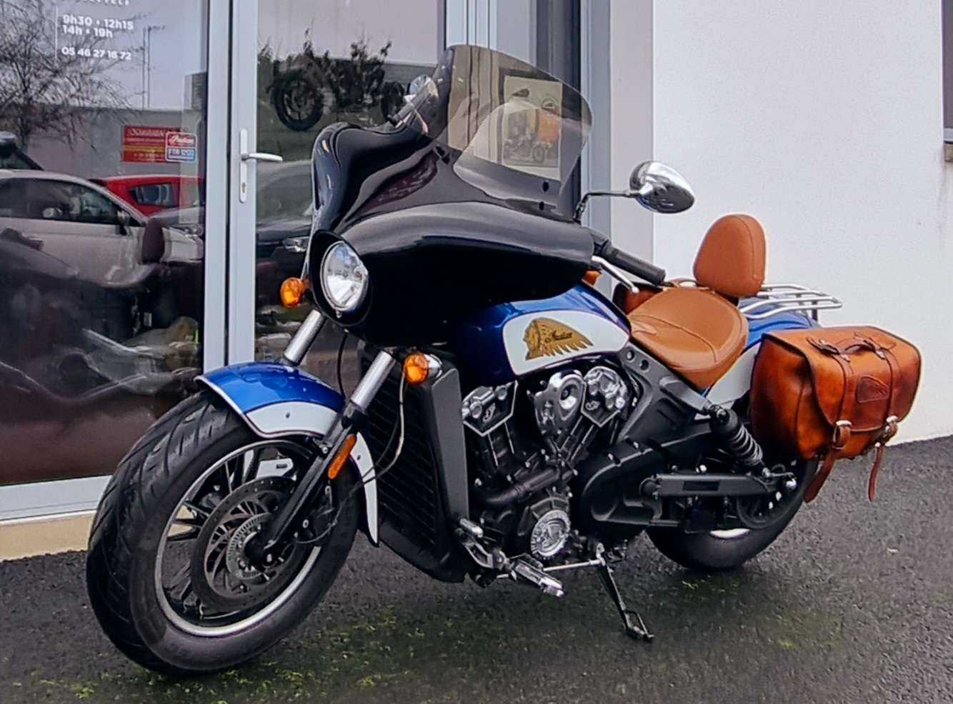 Indian SCOUT CLASSIQUE 2019 HD vue 3/4 droite