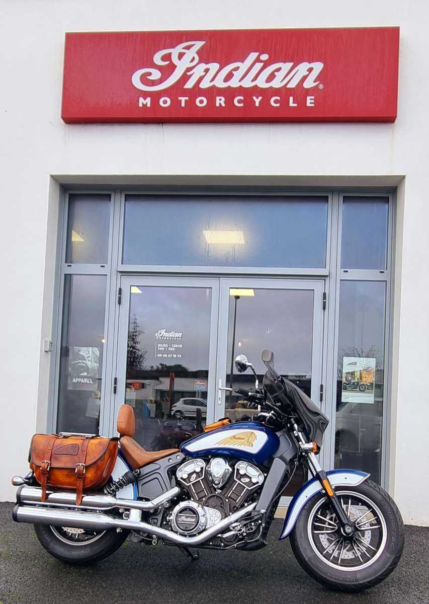 Indian SCOUT CLASSIQUE 2019 vue avant