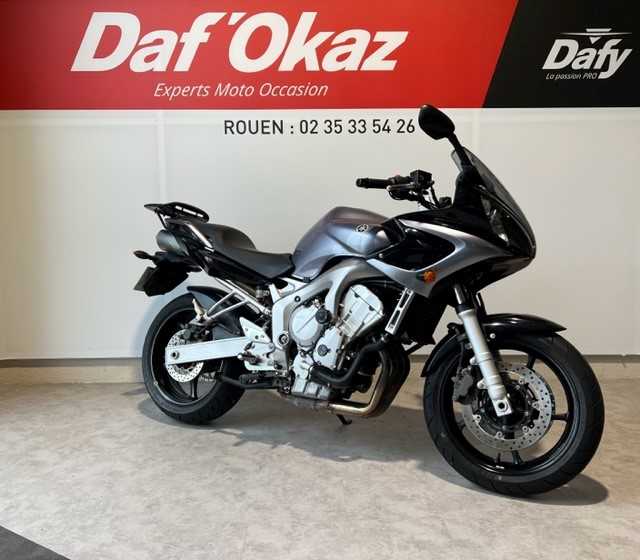 Yamaha FZ6 S Fazer S2 2008 HD vue 3/4 droite