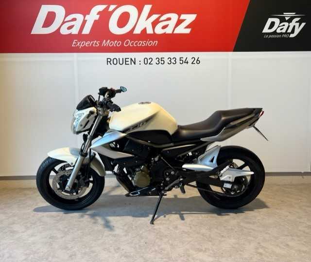 Yamaha XJ6 N 2010 HD vue gauche