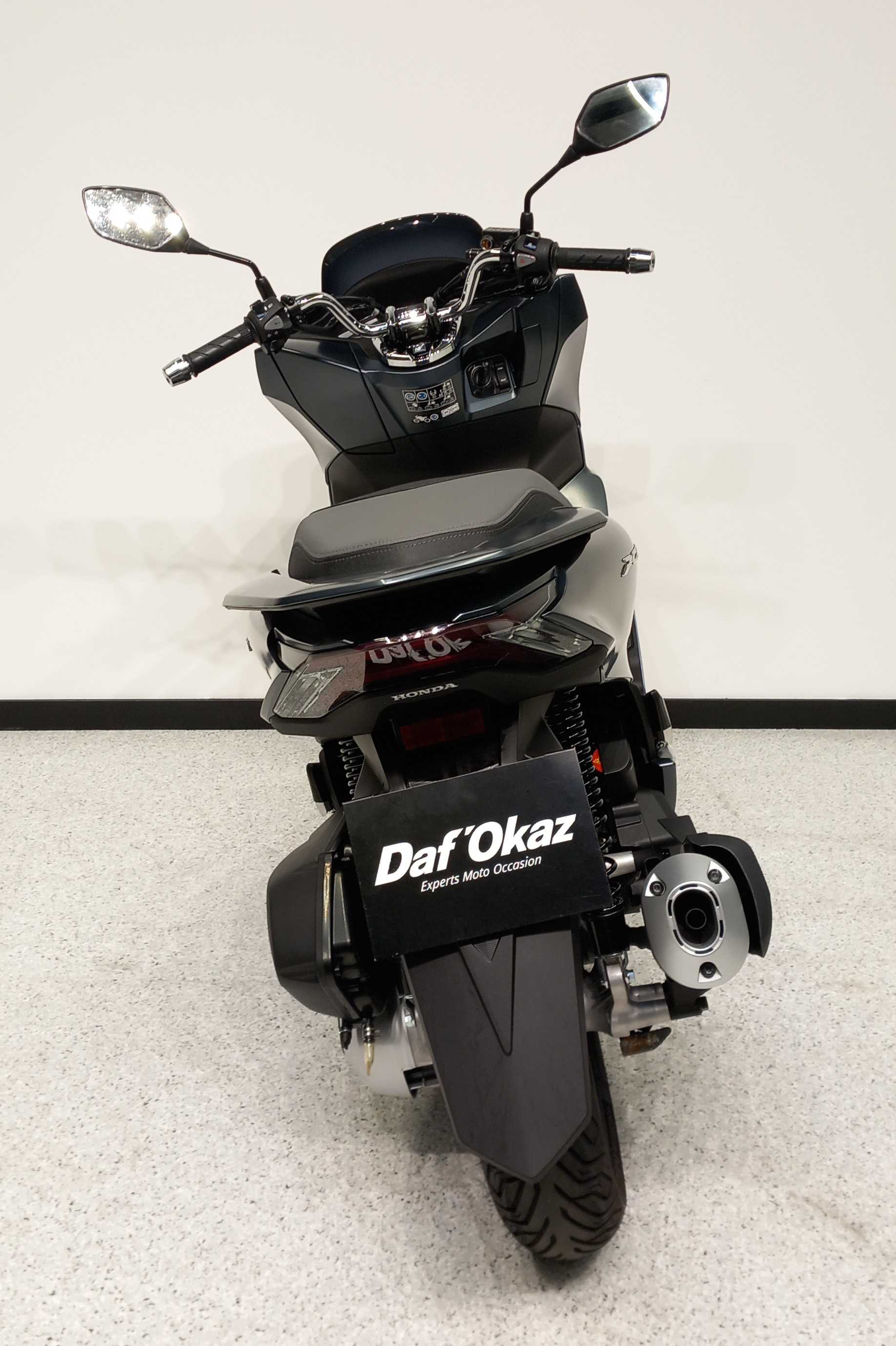 Honda PCX 125 2021 HD vue arrière