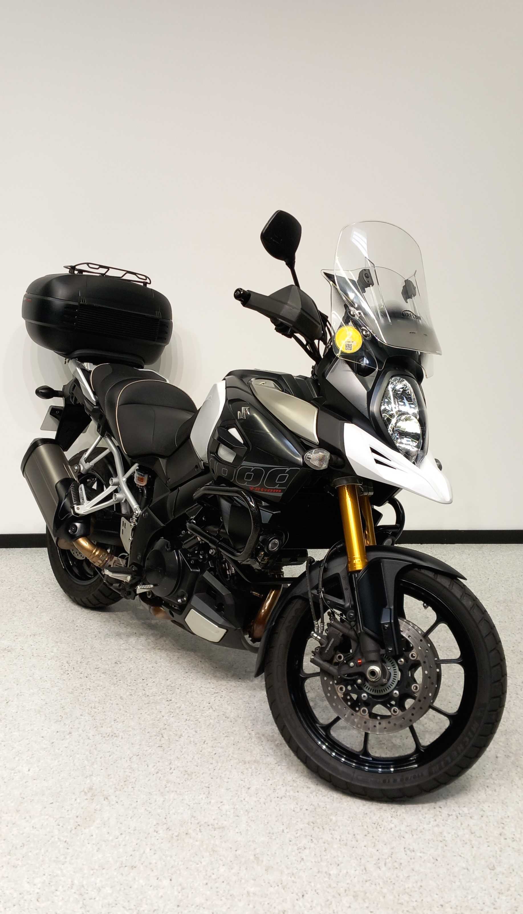 Suzuki DL1000 2014 HD vue 3/4 droite