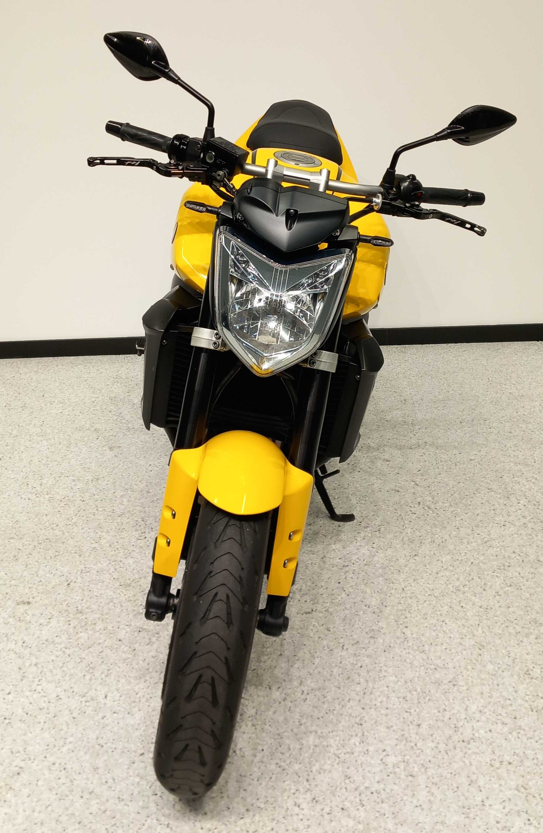 Yamaha FZ1 N 2006 HD vue avant