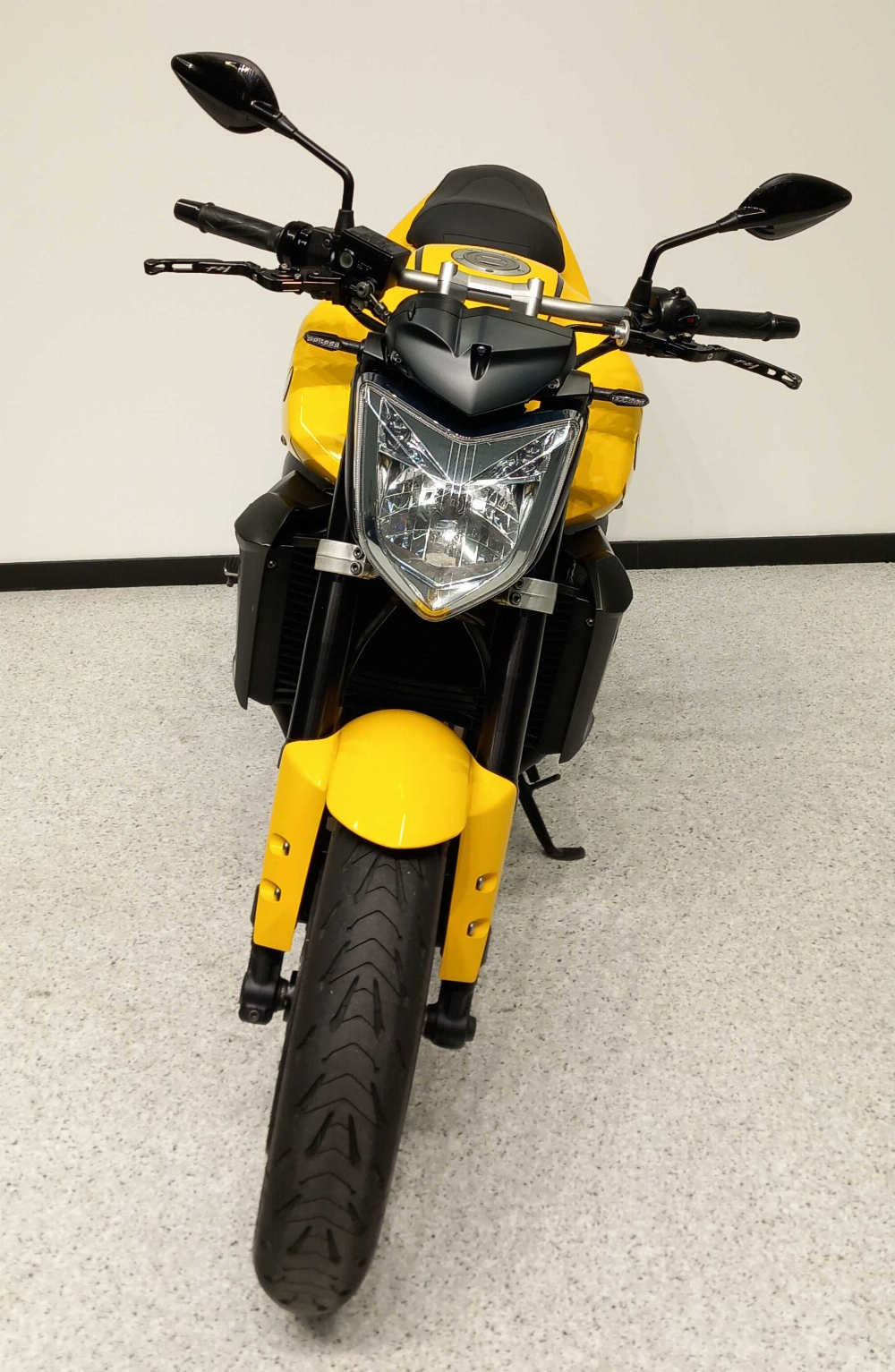 Yamaha FZ1 N 2006 vue avant