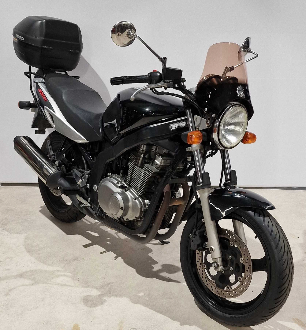 Suzuki GS 500 E 2006 vue 3/4 droite