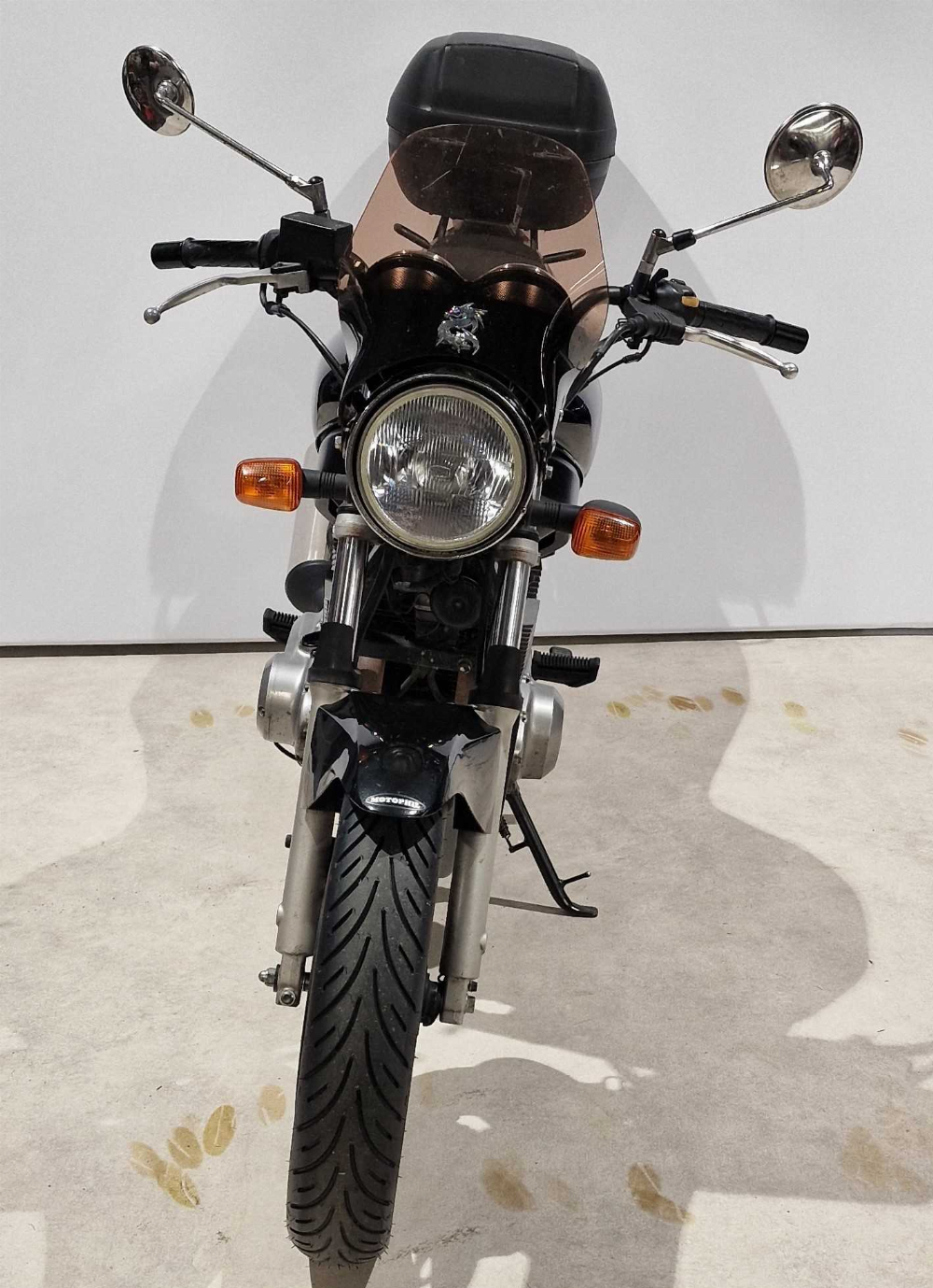 Suzuki GS 500 E 2006 vue avant