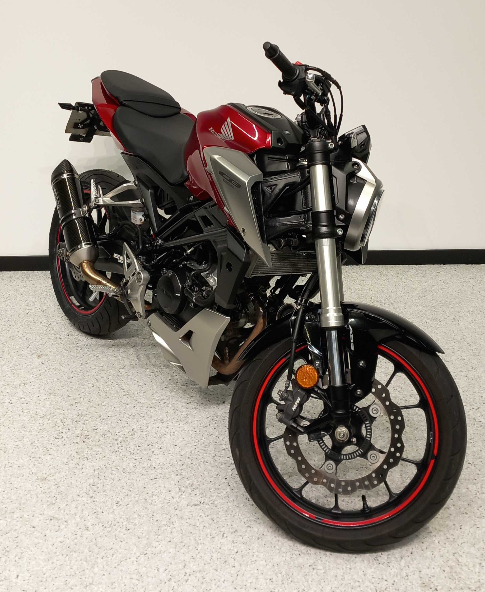 Honda CB 125 R 2019 HD vue 3/4 droite