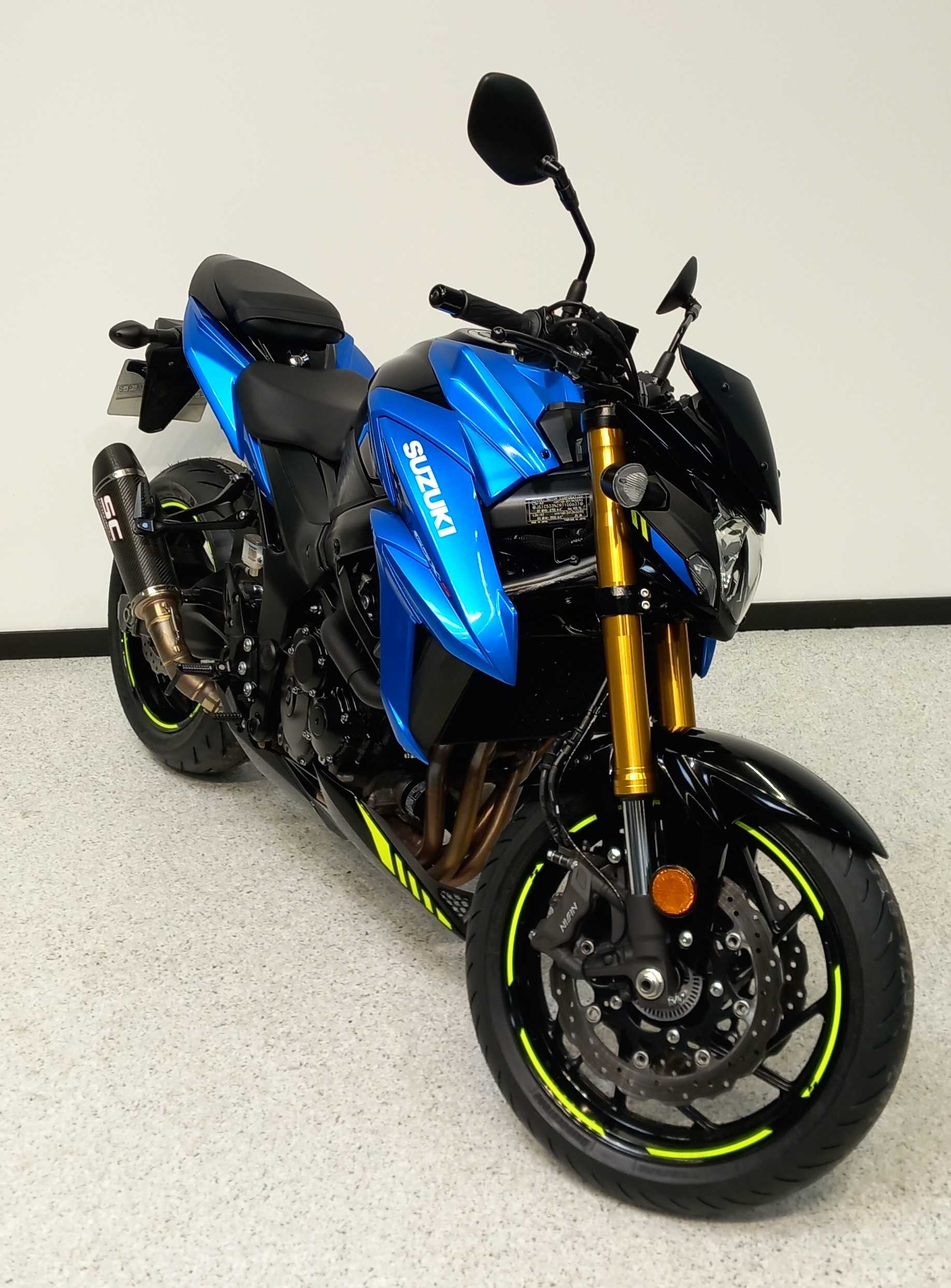 Suzuki GSX-S 750 2020 HD vue 3/4 droite