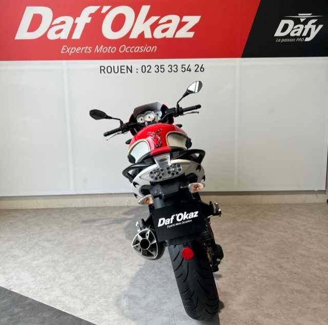 Moto Guzzi 1200 SPORT 8V ROSSO CORSA 2013 vue arrière