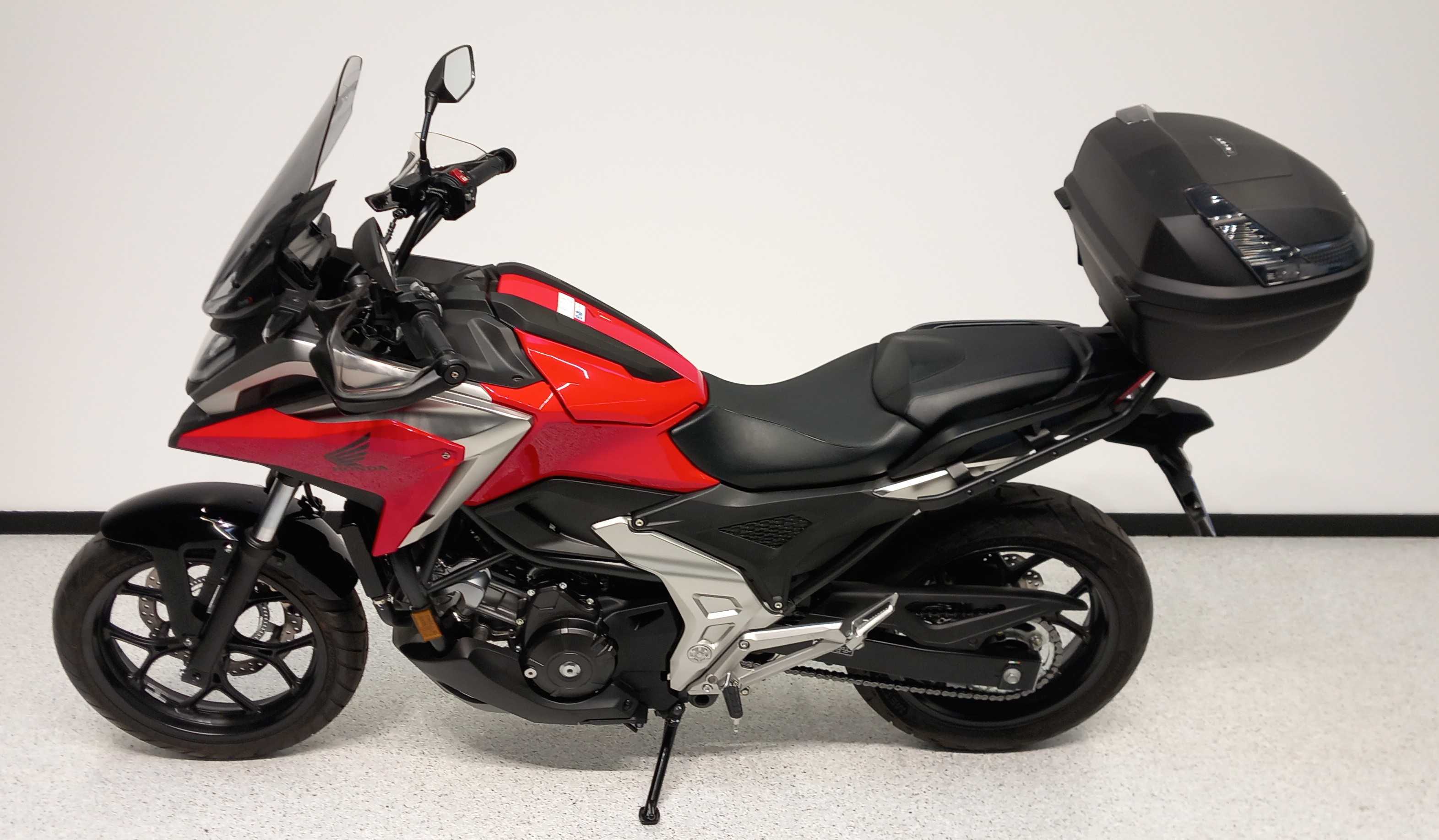 Honda NC 750 X DCT 2021 HD vue gauche