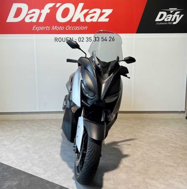 Yamaha CZD 300 A X-Max 2018 HD vue avant