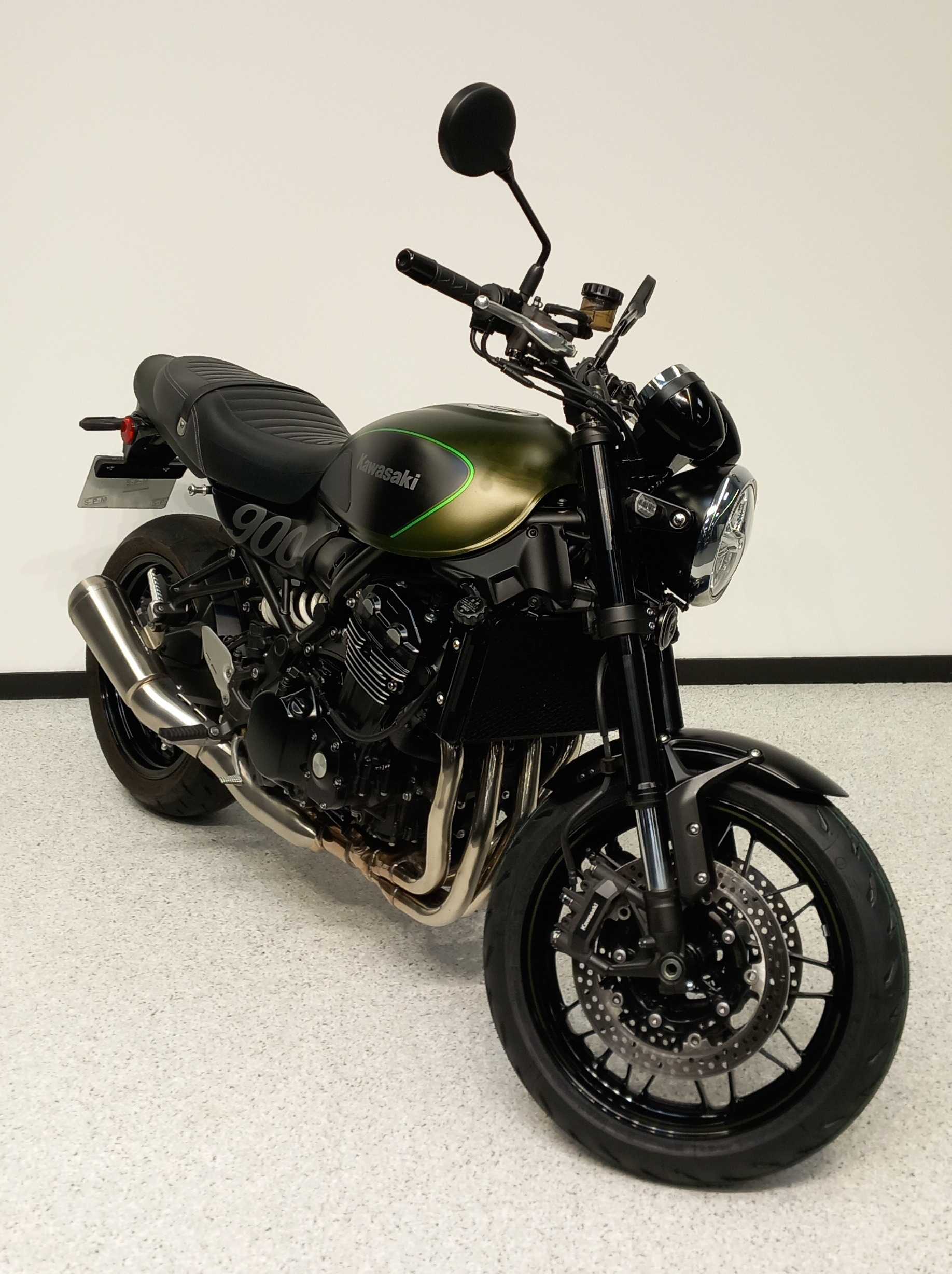 Kawasaki Z900RS RS 2020 HD vue 3/4 droite