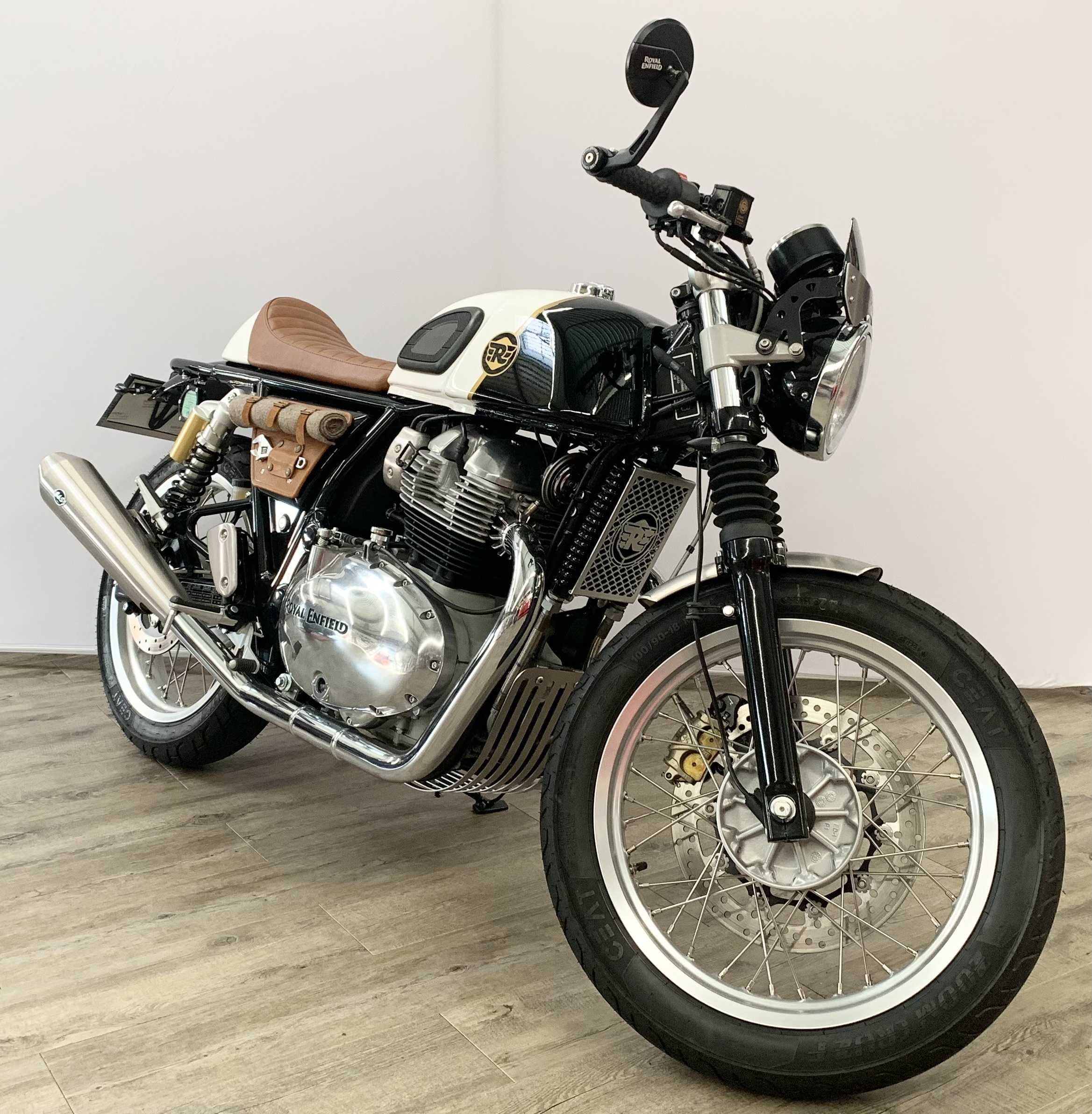 Royal Enfield CONTINENTAL GT CONTINENTAL GT 2021 HD vue 3/4 droite