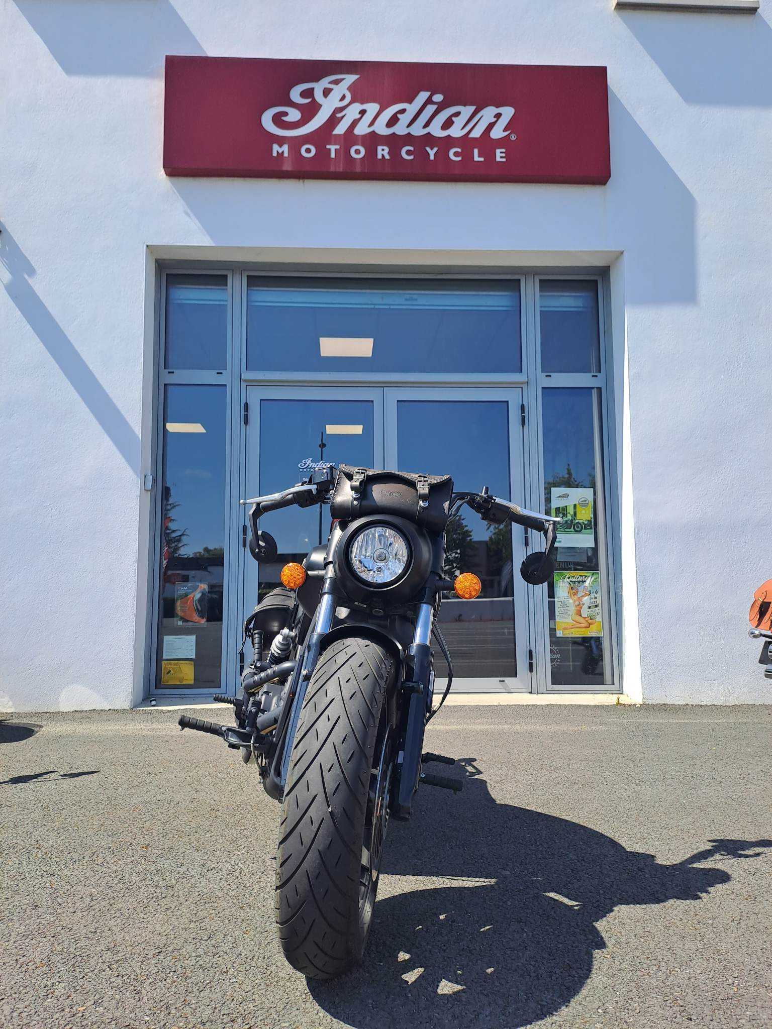 Indian SCOUT BOBBER THUNDER-BLACK 2019 HD vue avant