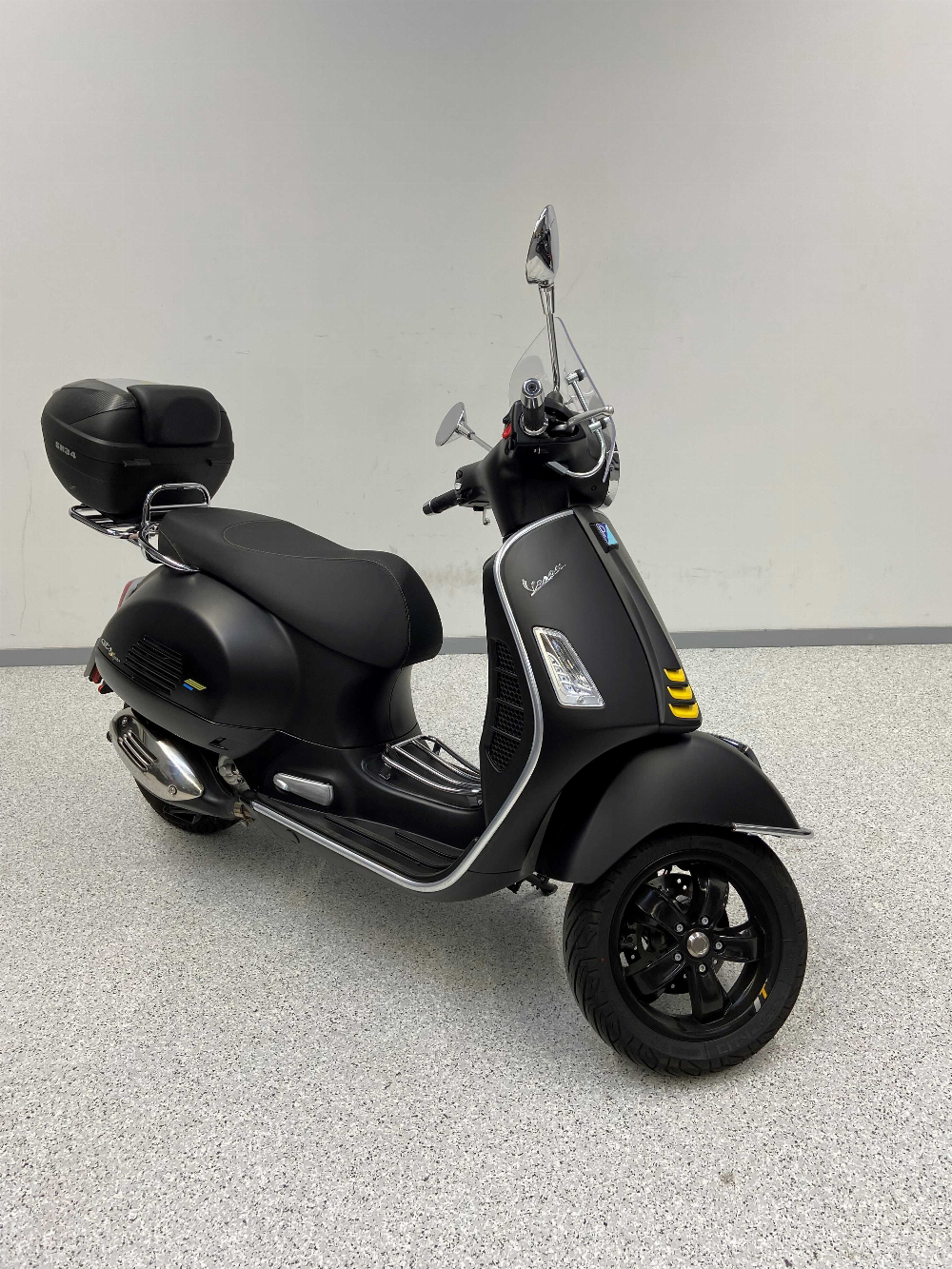 Piaggio VESPA GTS 2021 vue 3/4 droite