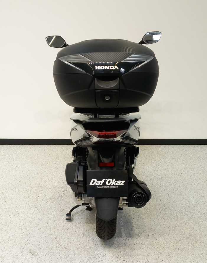 Honda PCX 125 2018 HD vue arrière