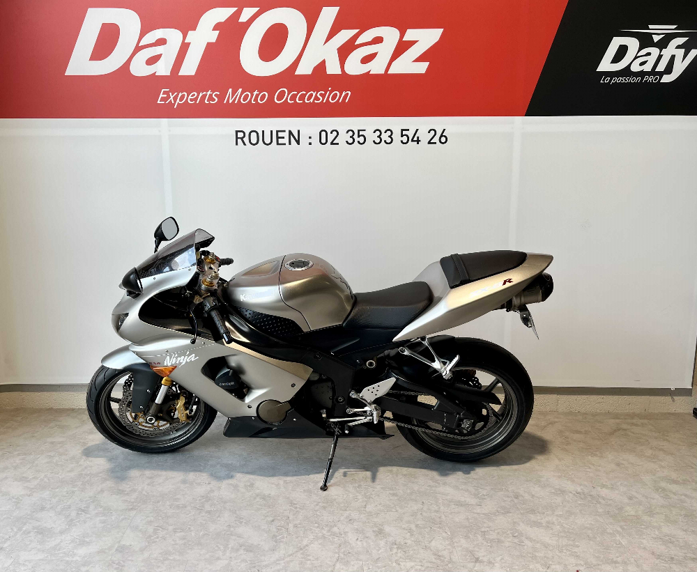 Kawasaki ZX-6R 636 Ninja 2005 vue gauche