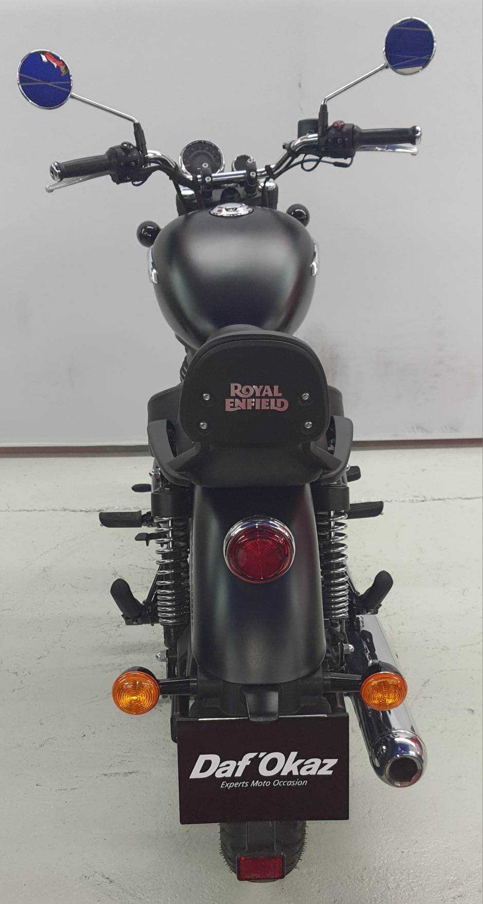 Royal Enfield METEOR 350CC "STELLAR BLACK" 2021 HD vue arrière