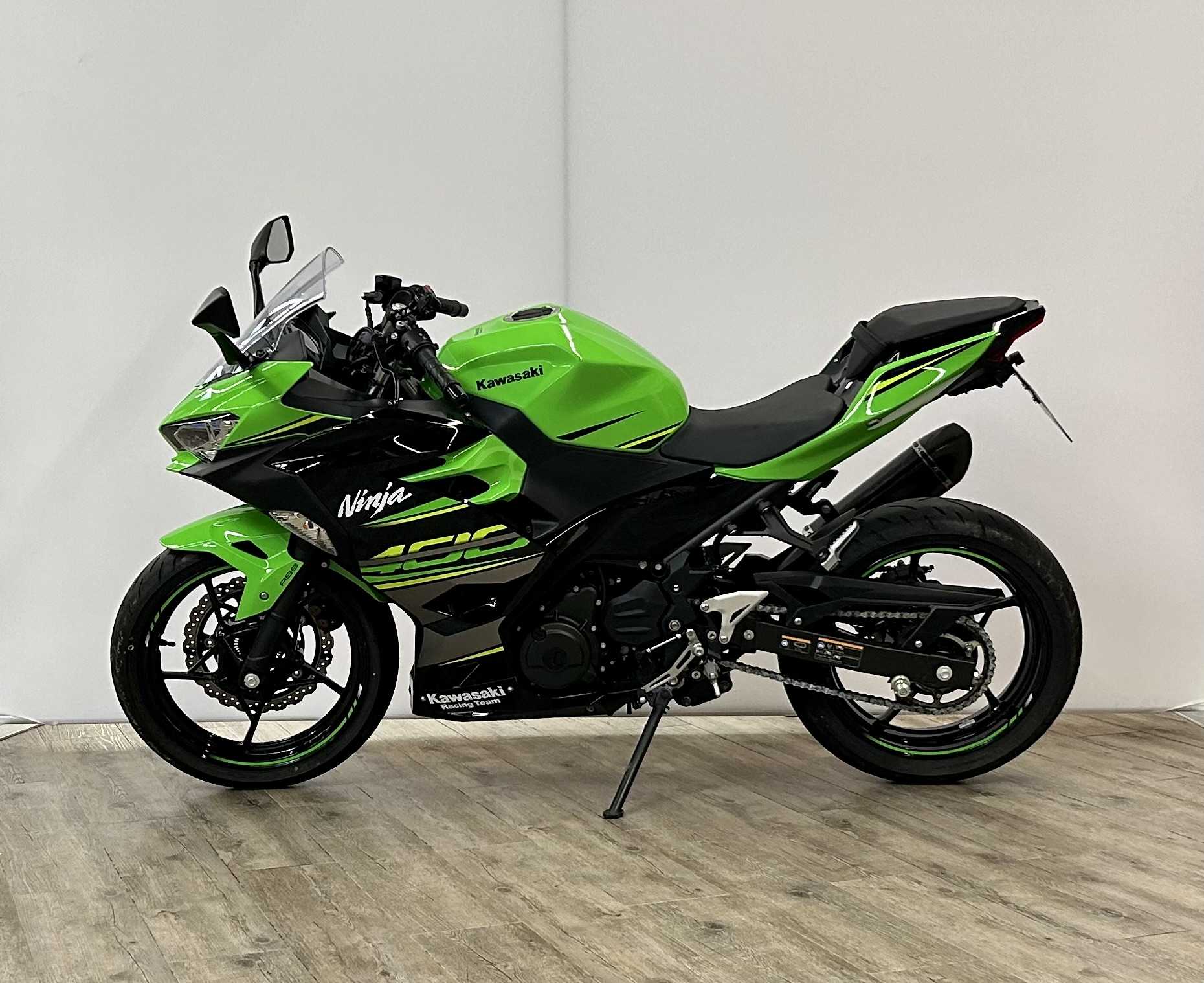 Kawasaki Ninja 400 Performance 2019 HD vue gauche