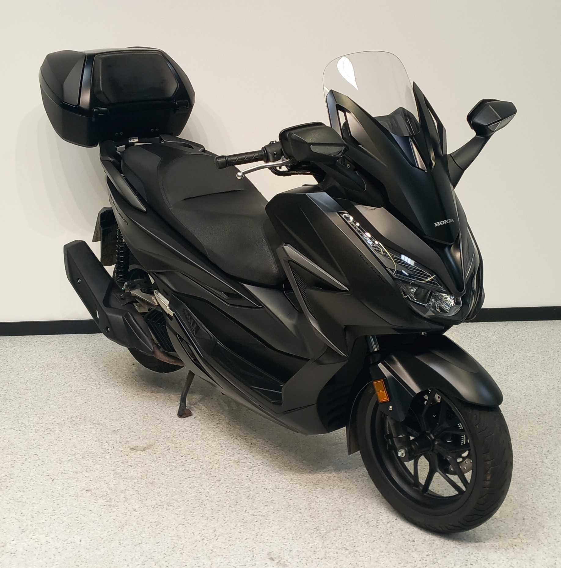 Honda NSS 125 Forza ABS 2022 HD vue 3/4 droite