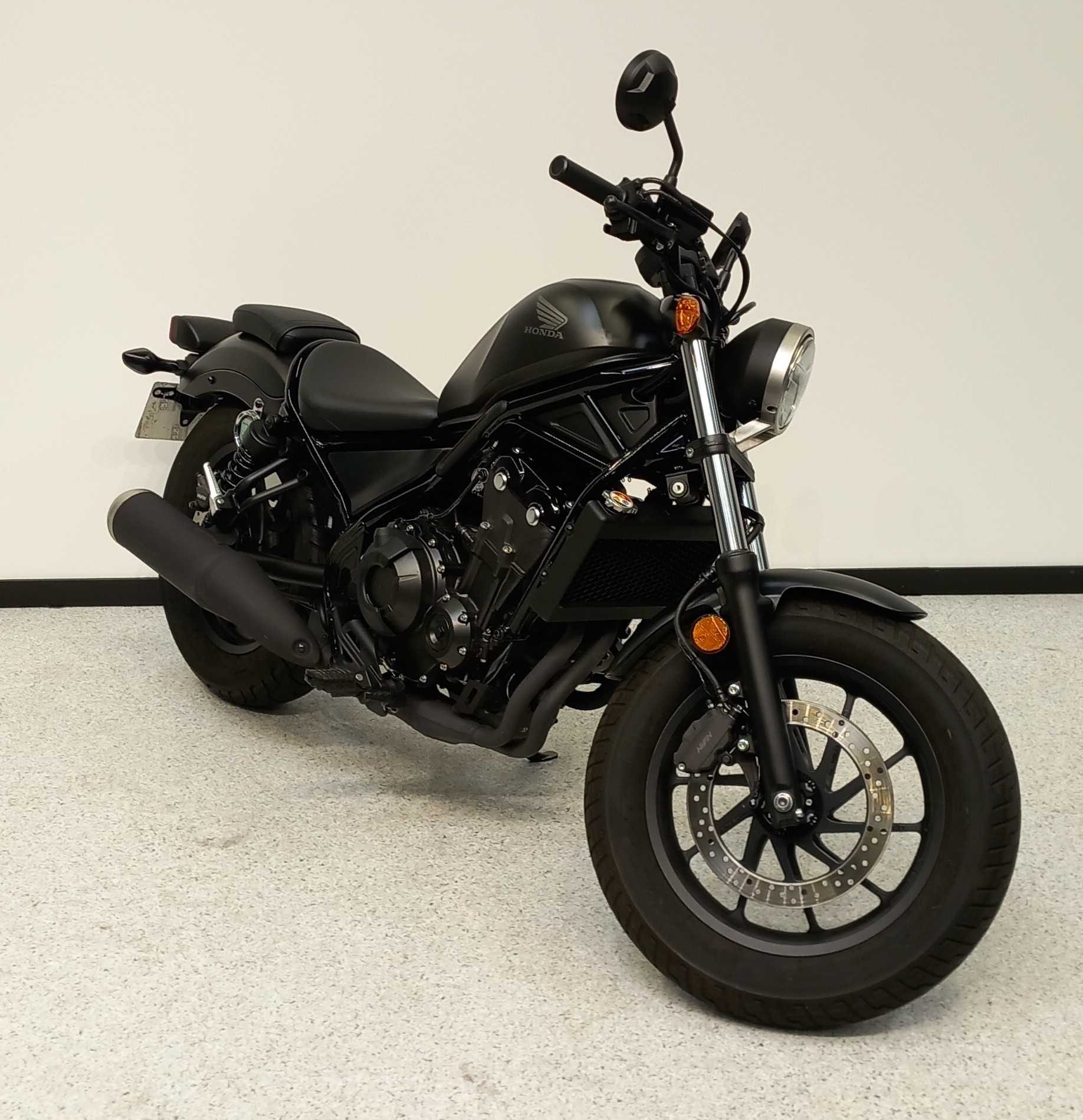 Honda CMX 500 Rebel 2019 HD vue 3/4 droite