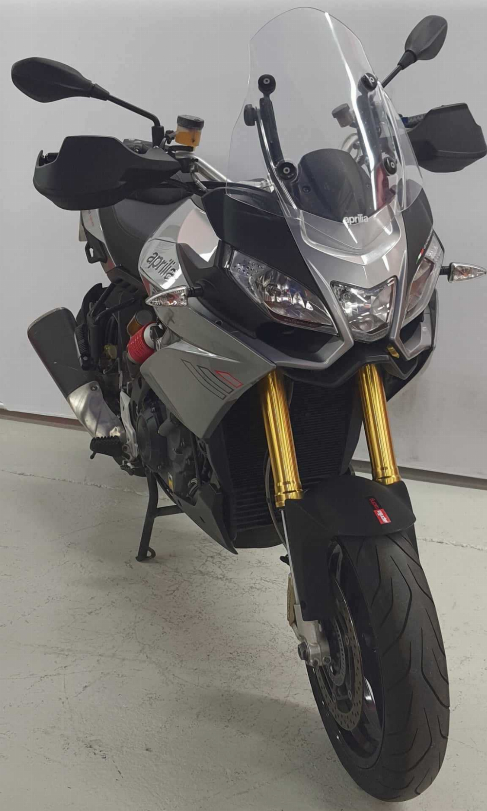 Aprilia Caponord 1200 ABS 2014 vue 3/4 droite