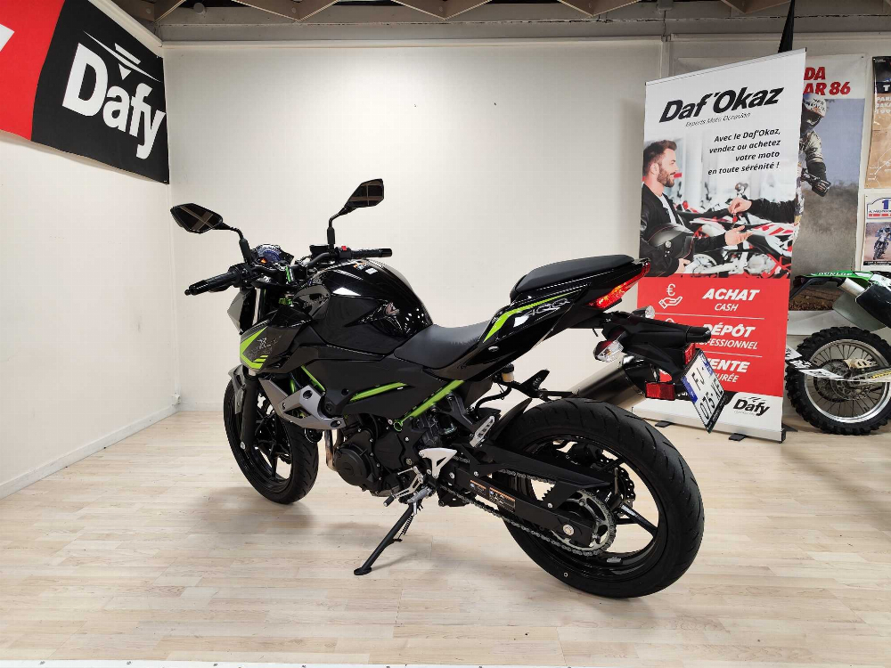 Kawasaki Z 400 2019 vue arrière