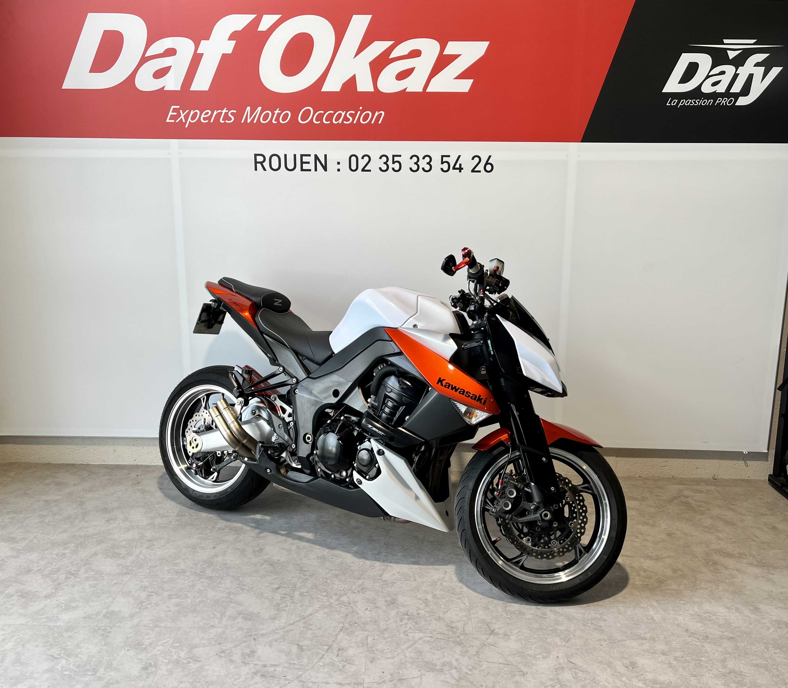 Kawasaki Z 1000 2010 HD vue 3/4 droite