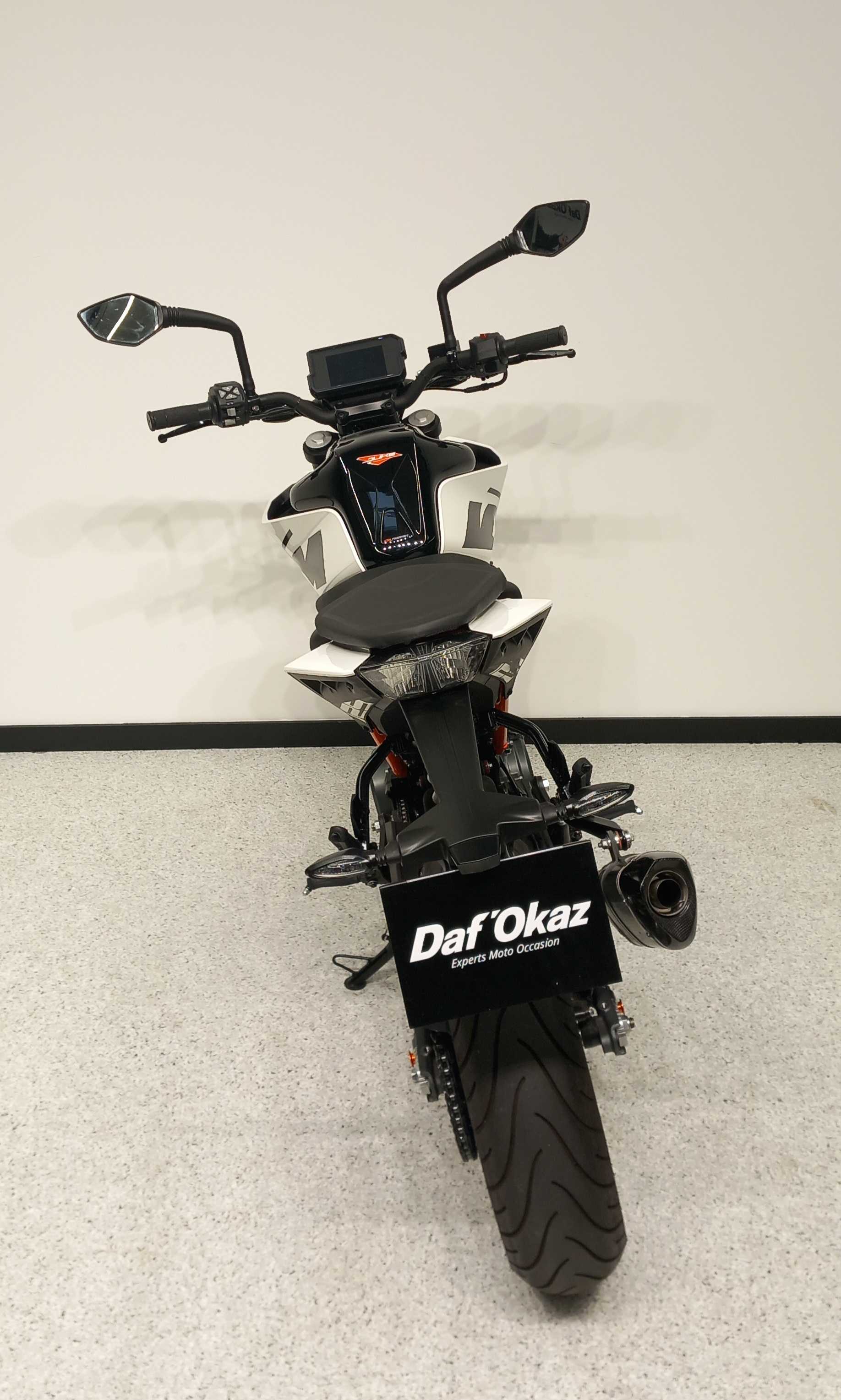 KTM 125 Duke 2017 HD vue arrière