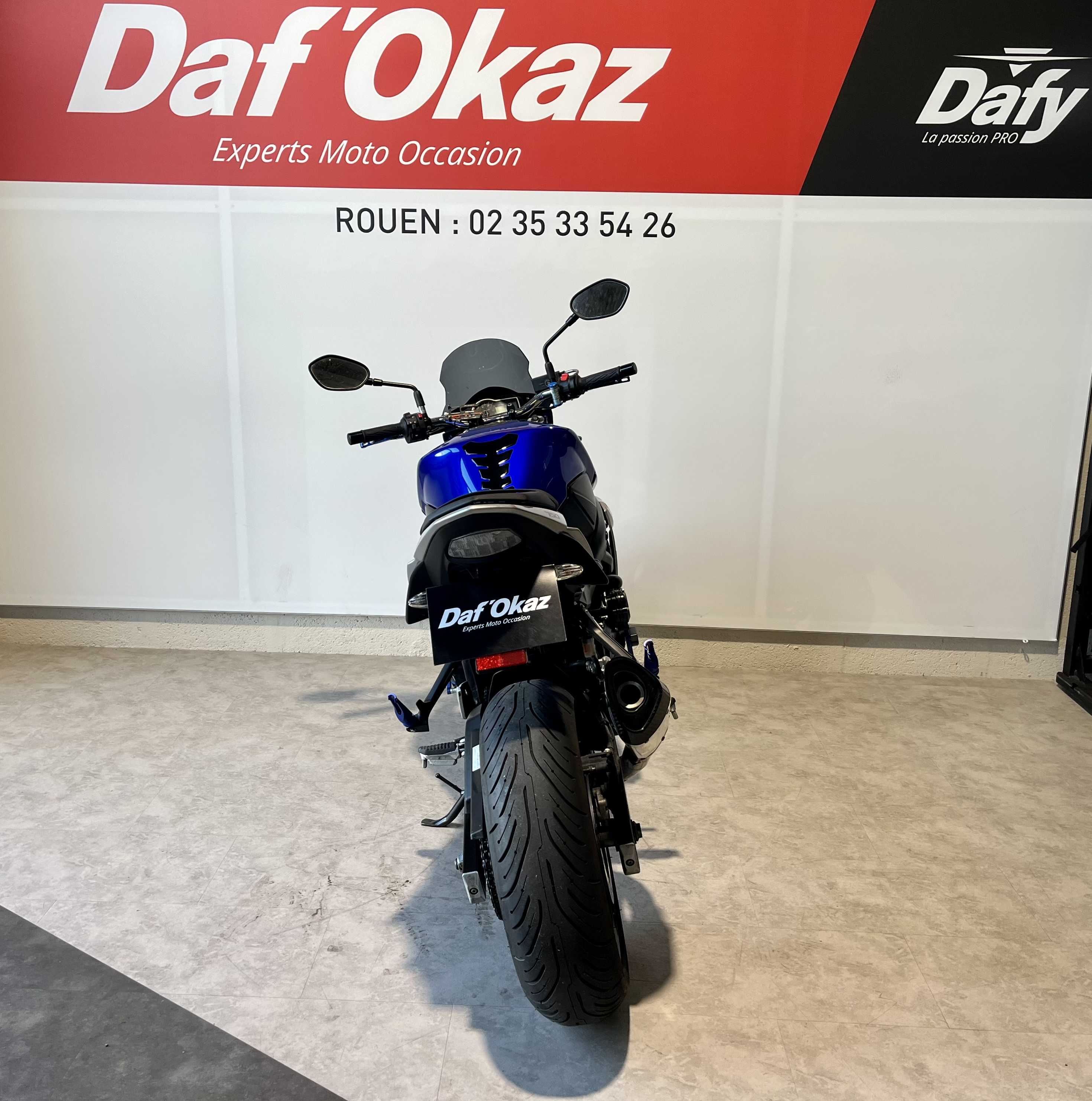 Suzuki GSR 750 2014 HD vue arrière