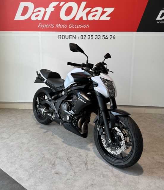 Kawasaki ER-6 N ABS 2015 HD vue 3/4 droite