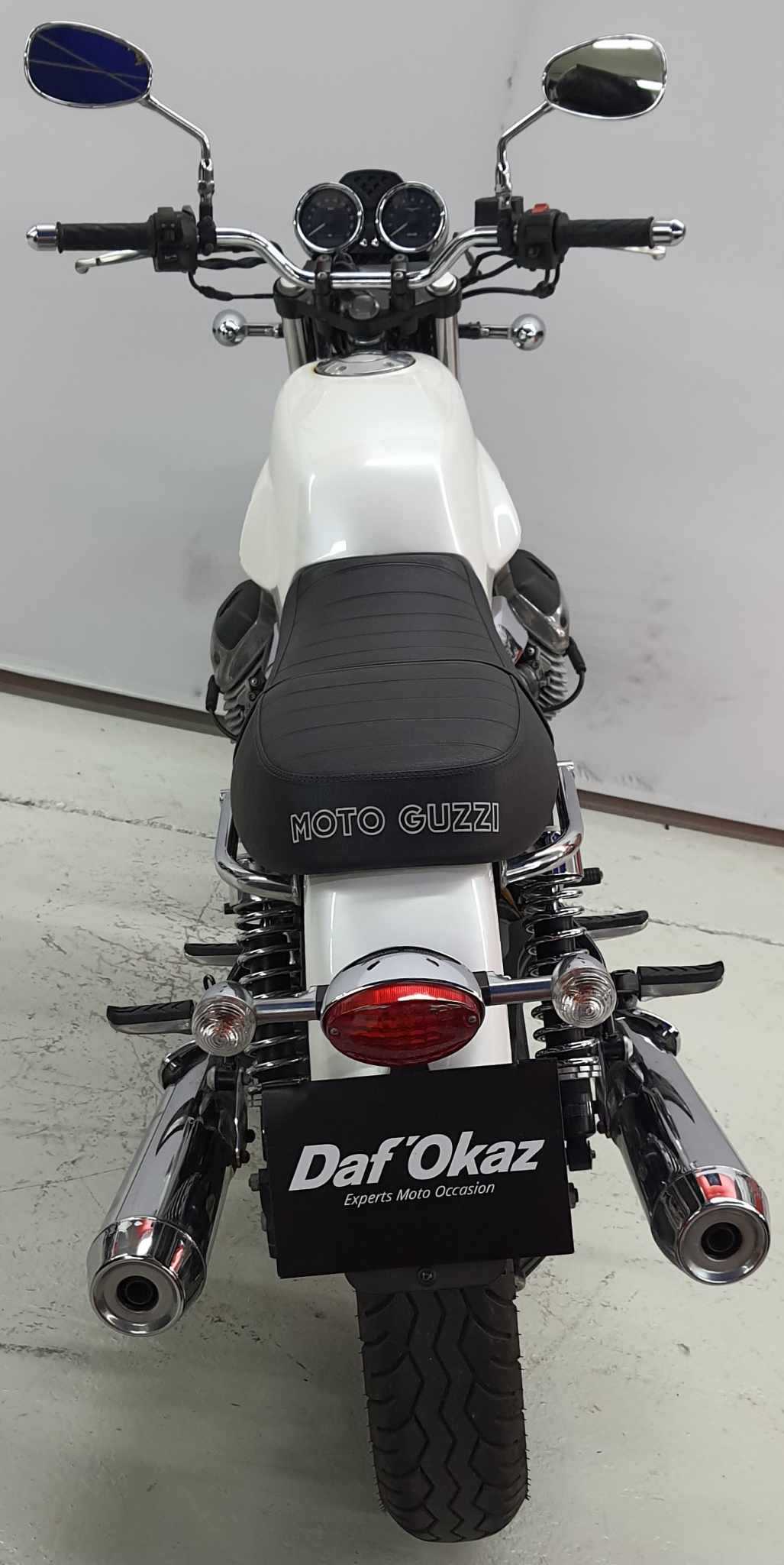 Moto Guzzi V7 CLASSIC 2009 HD vue arrière