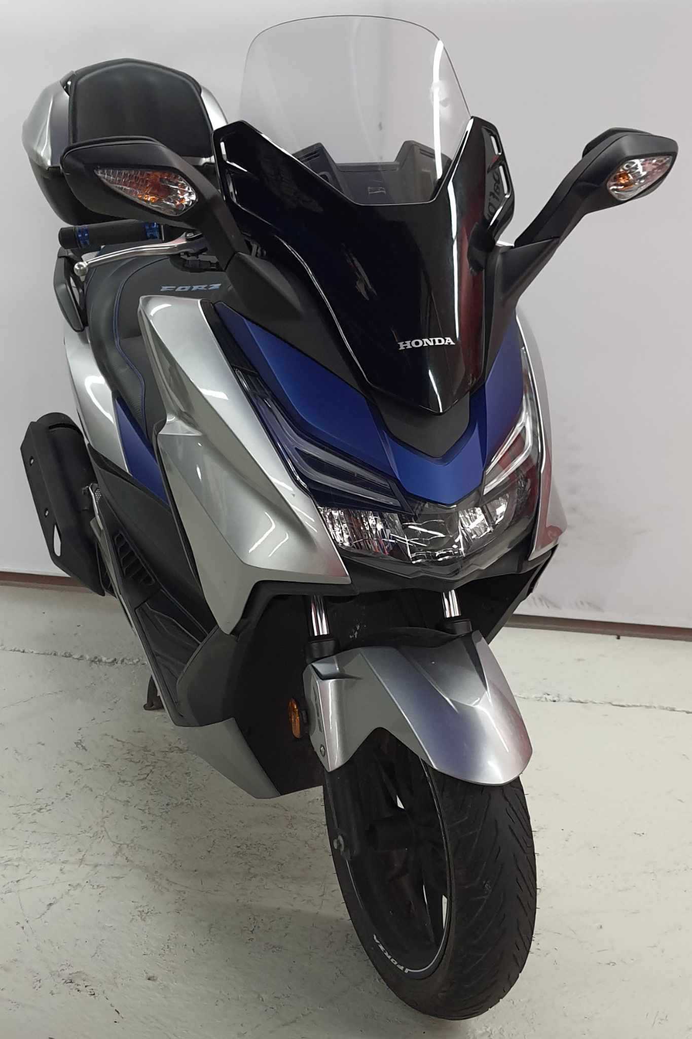 Honda NSS 125 Forza ABS 2018 HD vue 3/4 droite