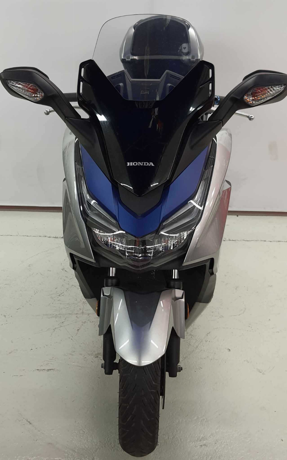 Honda NSS 125 Forza ABS 2018 vue avant