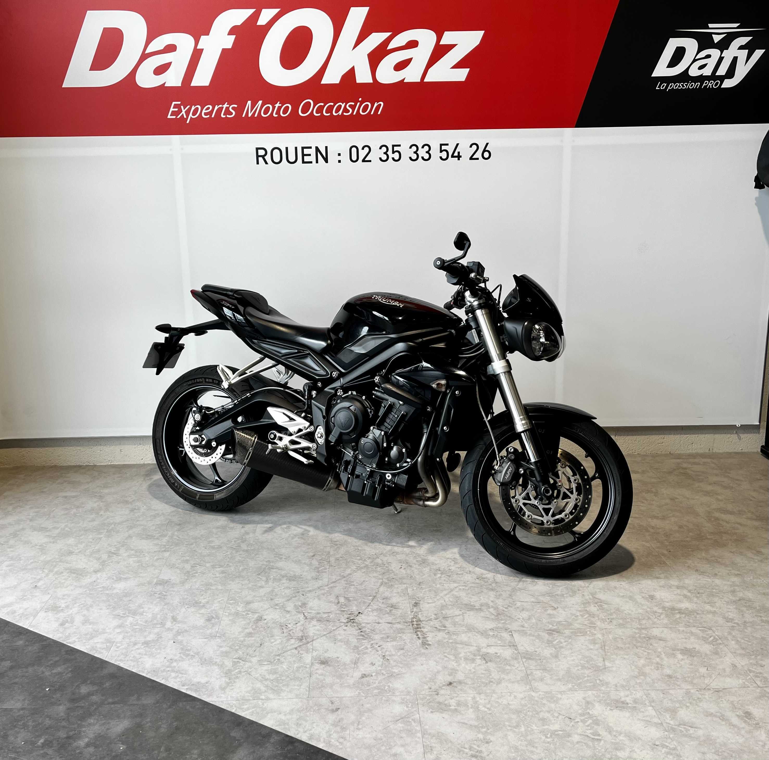 Triumph 660 Street Triple S (A2) 2018 HD vue 3/4 droite