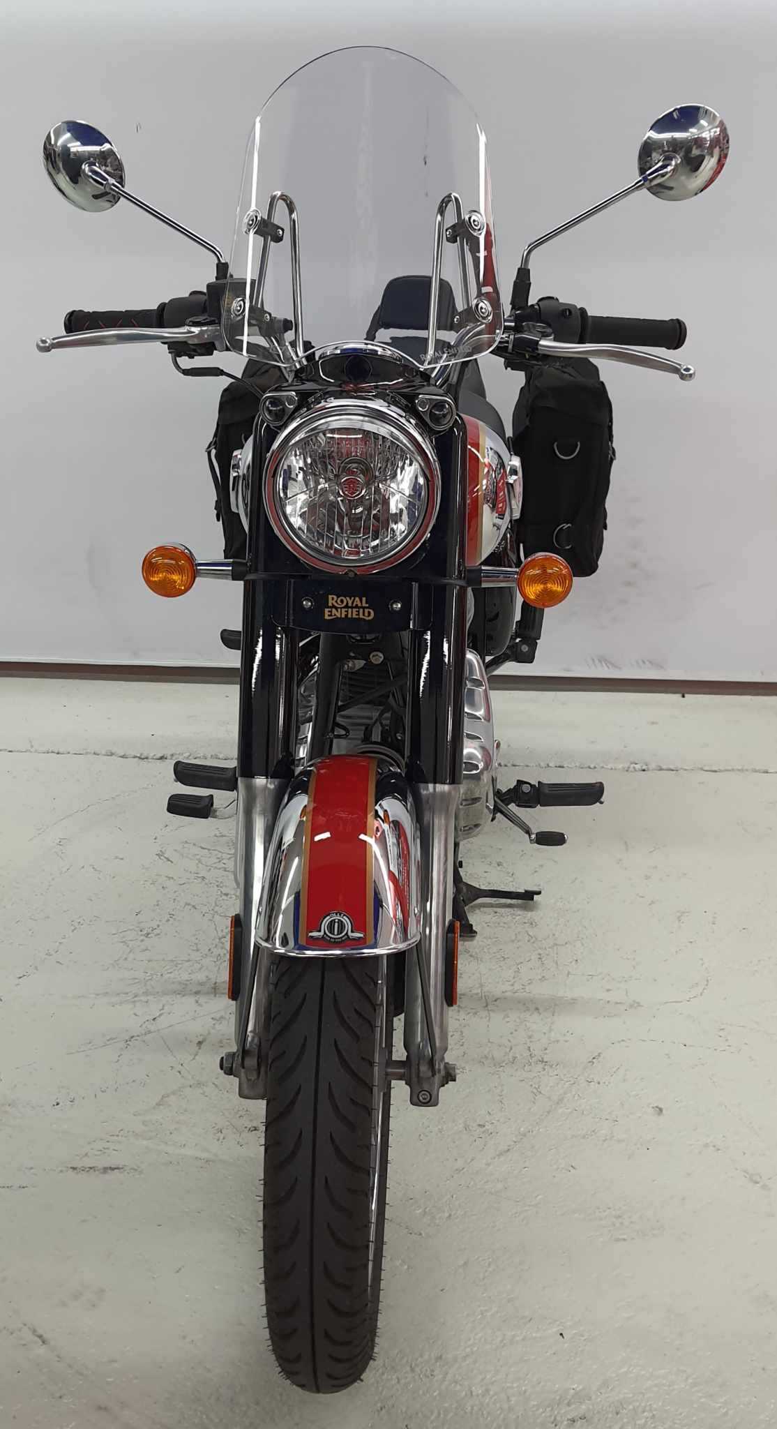 Royal Enfield CLASSIC 350 (CHROME RED) 2022 HD vue avant