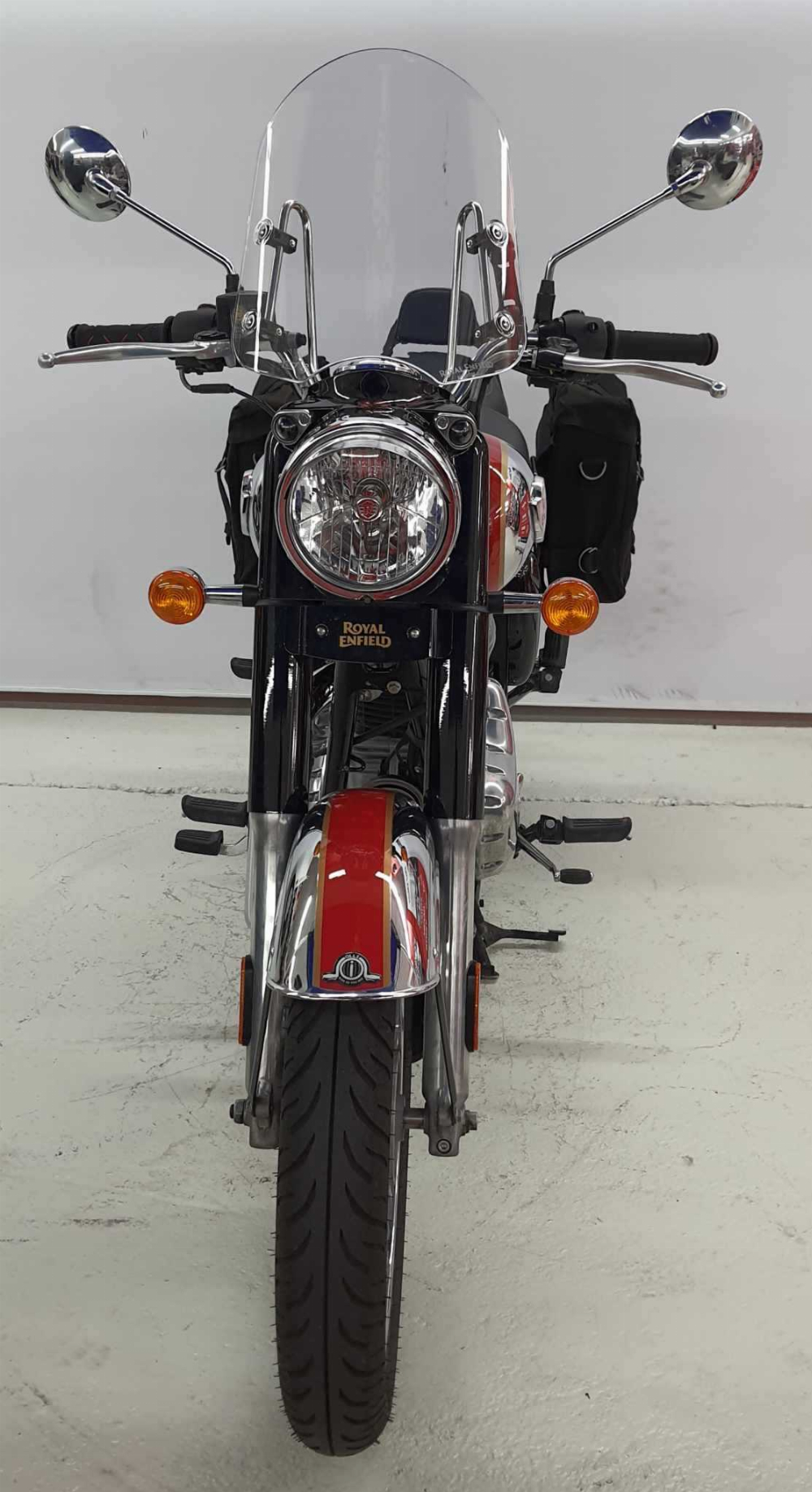 Royal Enfield CLASSIC 350 (CHROME RED) 2022 vue avant