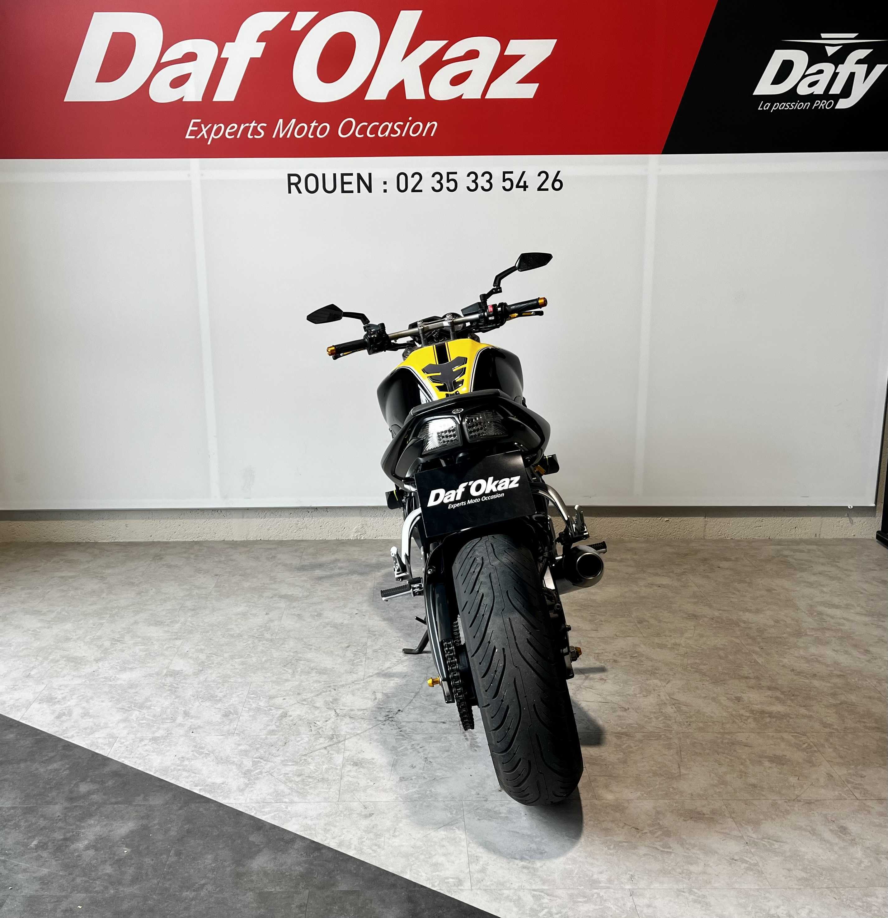 Yamaha FZ1 N 2009 HD vue arrière