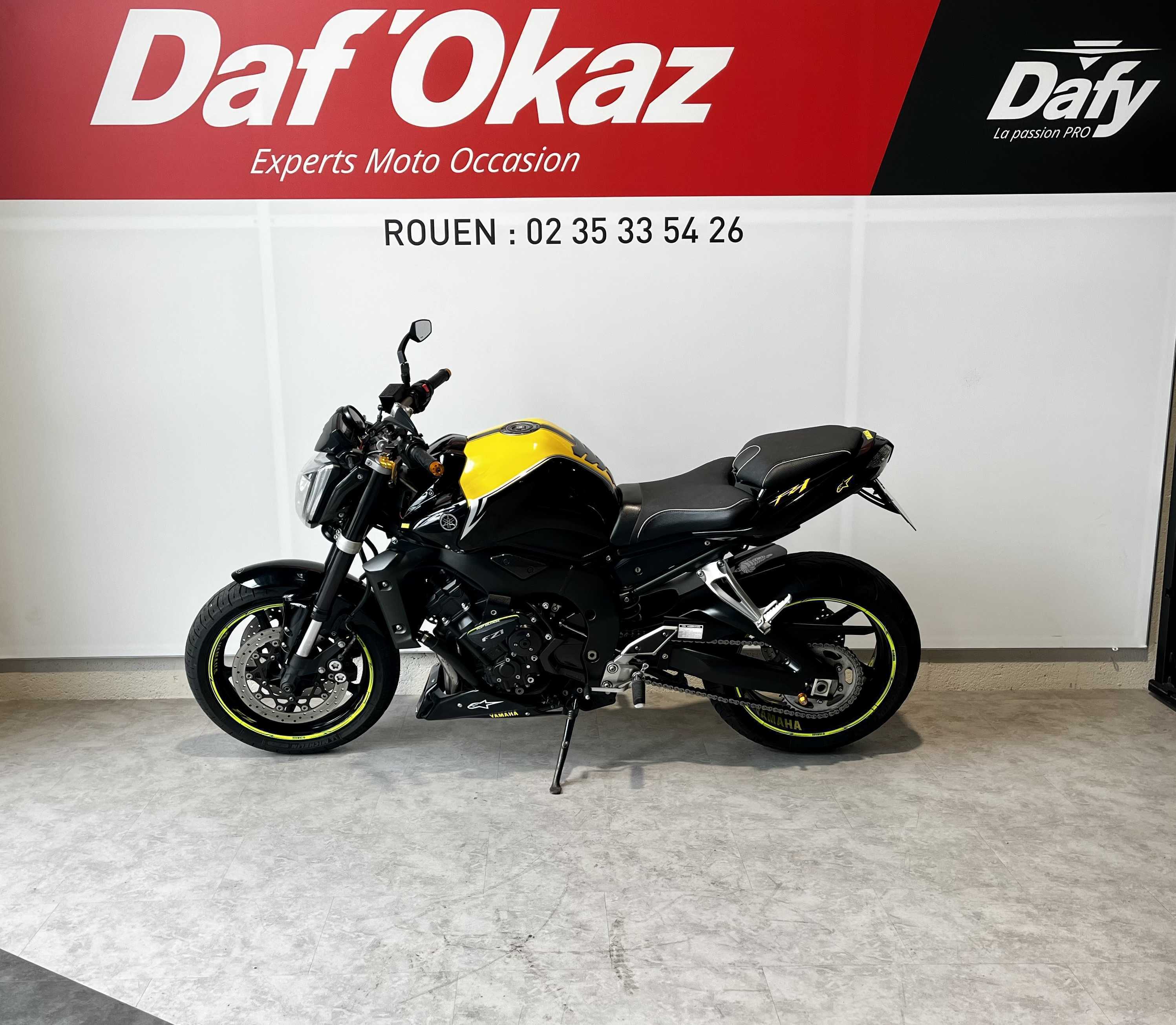 Yamaha FZ1 N 2009 HD vue gauche