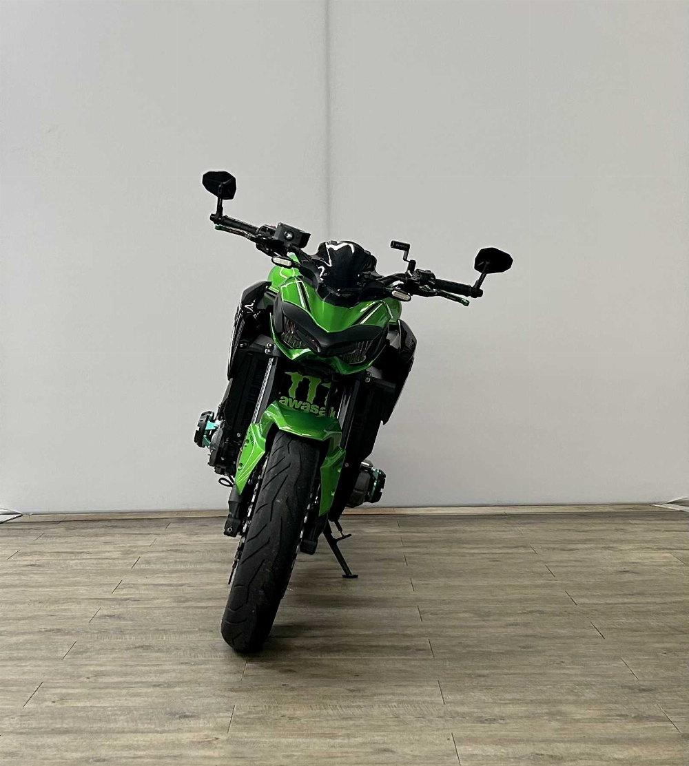 Kawasaki Z 900 Performance 2018 vue avant