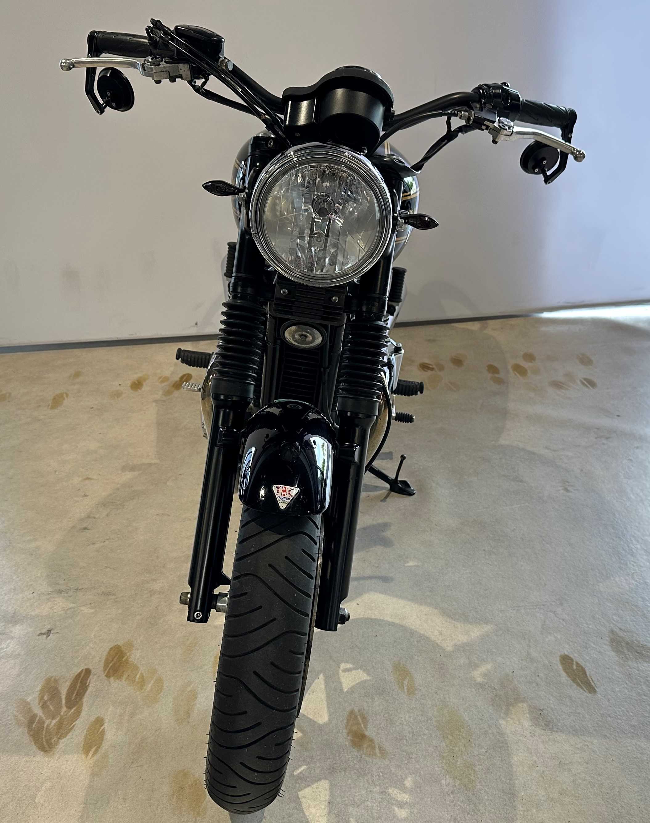 Triumph 865 Bonneville T100 Black 2016 HD vue avant