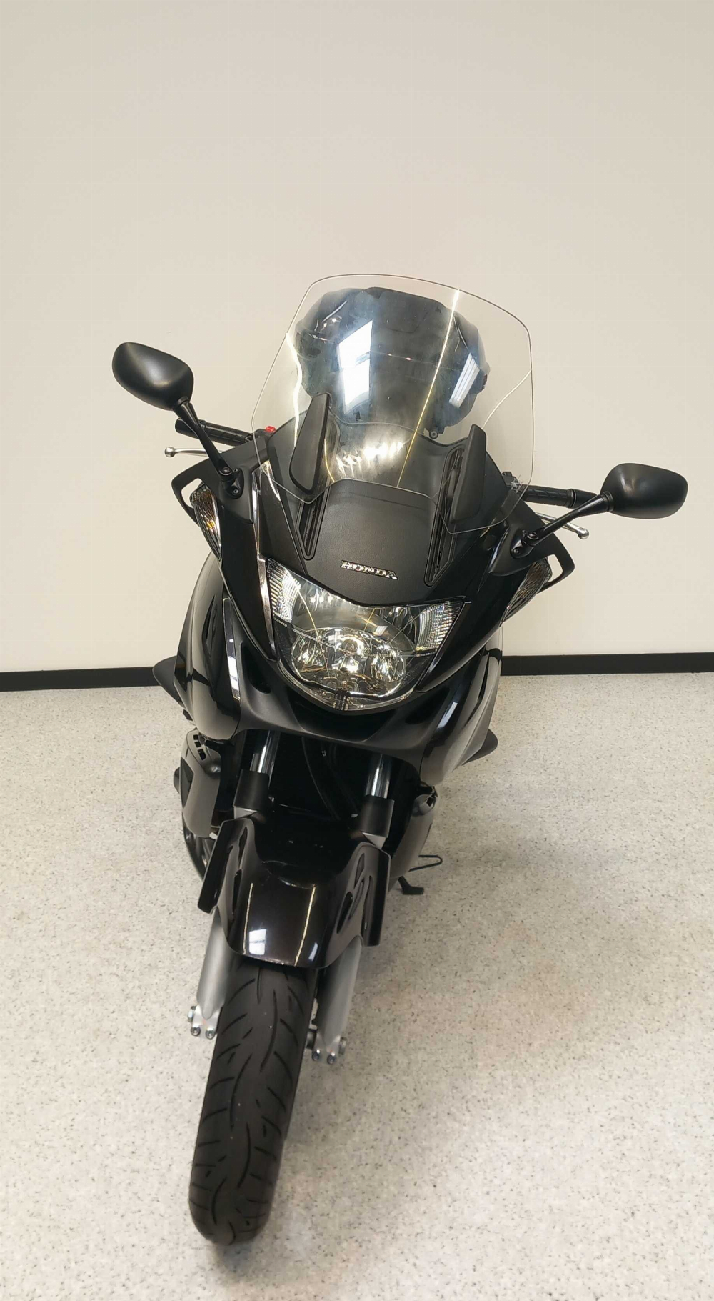 Honda NT 700 V Deauville ABS 2008 vue avant