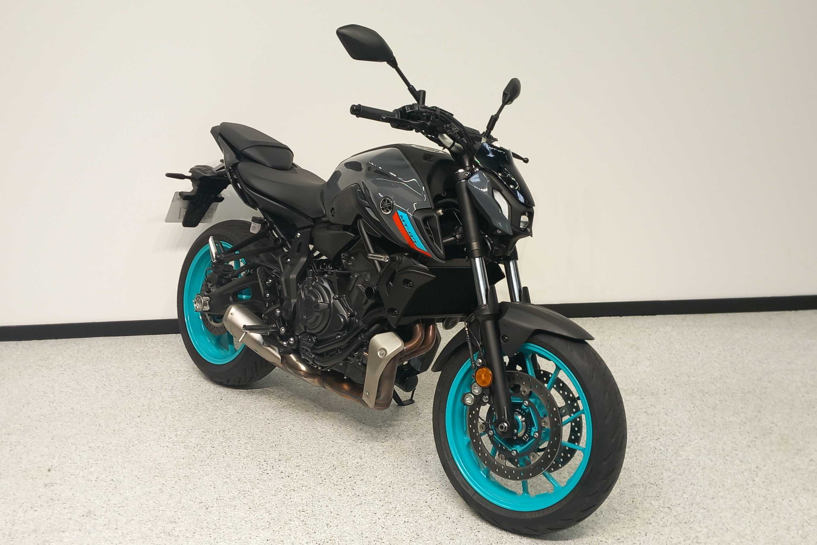 Yamaha MT-07 ABS 2021 HD vue 3/4 droite