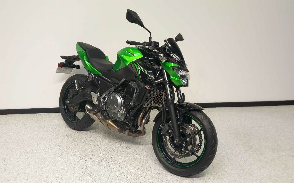 Kawasaki Z 650 2017 vue 3/4 droite