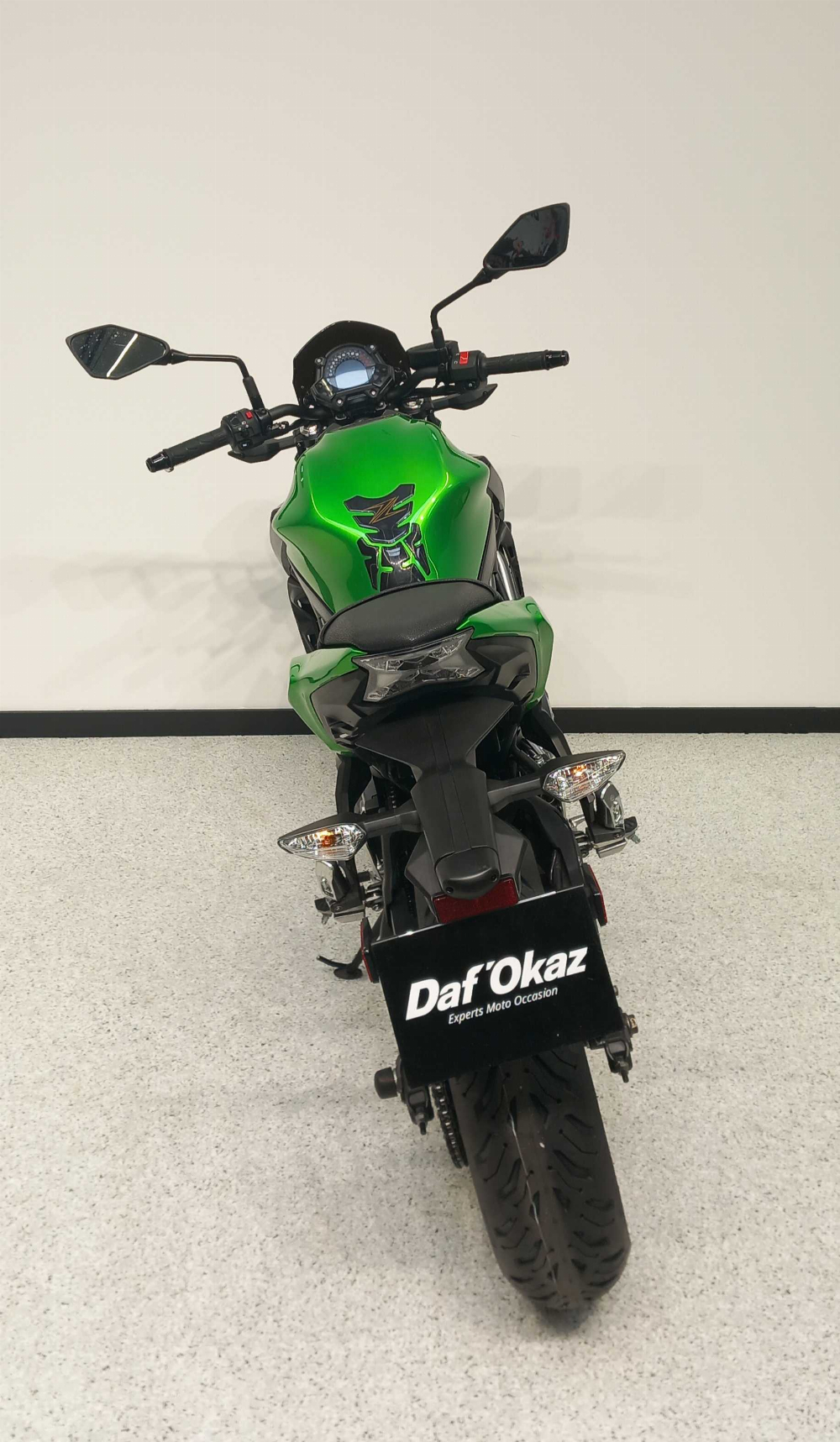 Kawasaki Z 650 2017 vue arrière