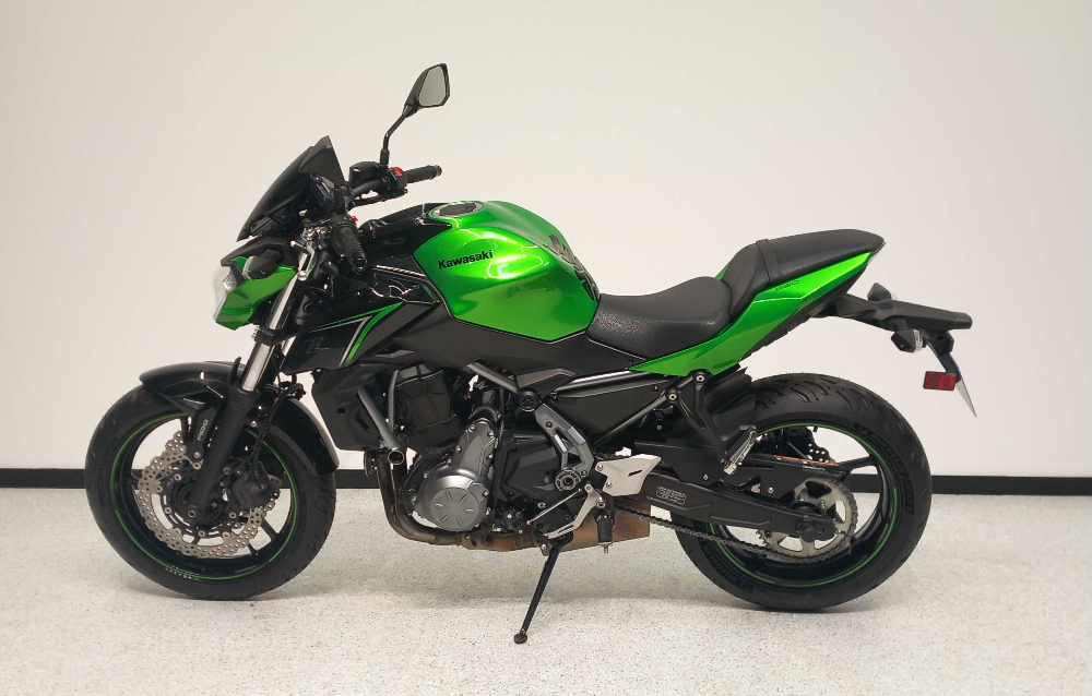 Kawasaki Z 650 2017 vue gauche