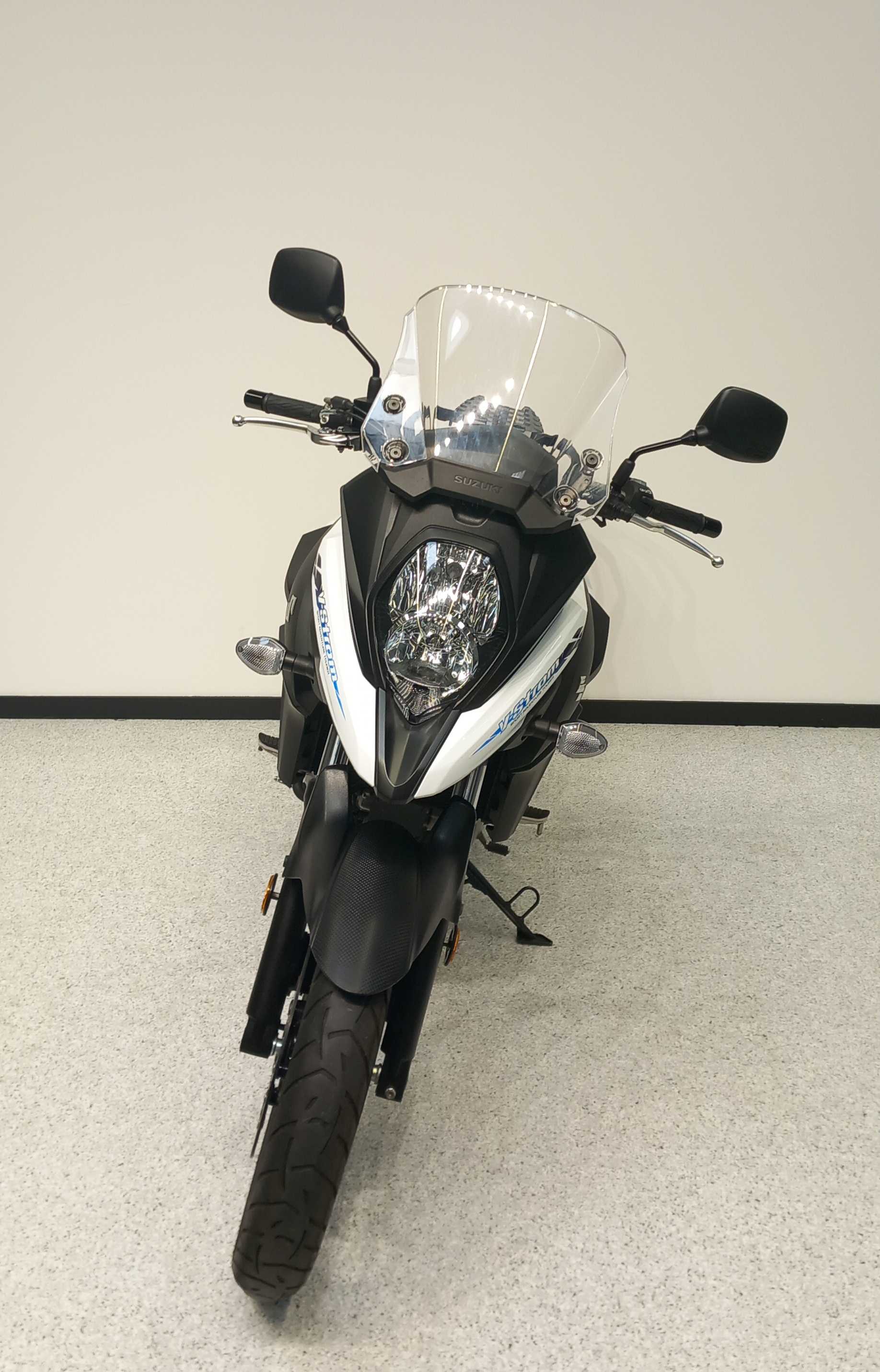 Suzuki DL 650 V-Strom ABS 2021 HD vue avant