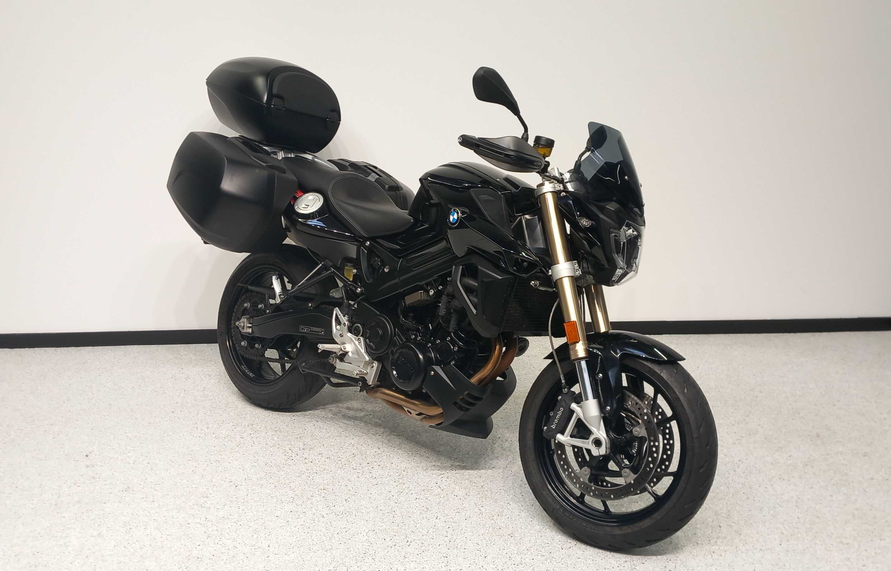 BMW F 800 R 2019 HD vue 3/4 droite