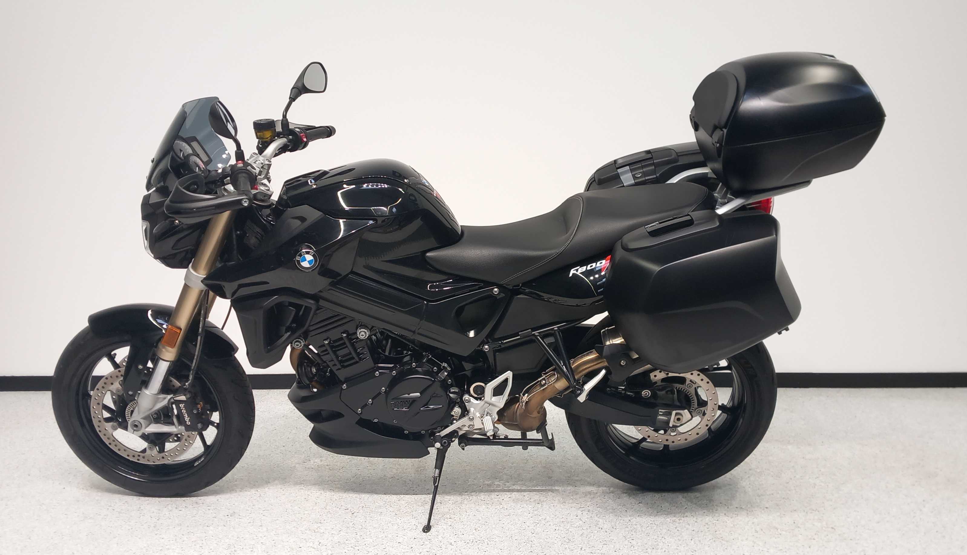 BMW F 800 R 2019 HD vue gauche