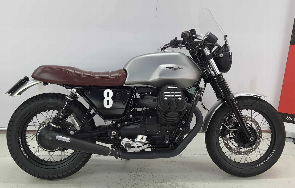 Moto Guzzi V7 III V7 III ROUGH 2018 vue gauche